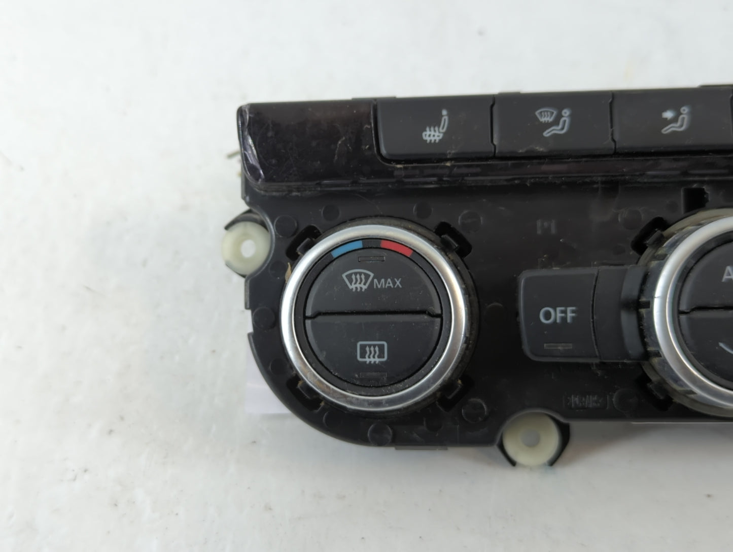 2013 Volkswagen Cc Climate Control Module Temperature AC/Heater Replacement P/N:3AA907044J Fits OEM Used Auto Parts - Oemuse