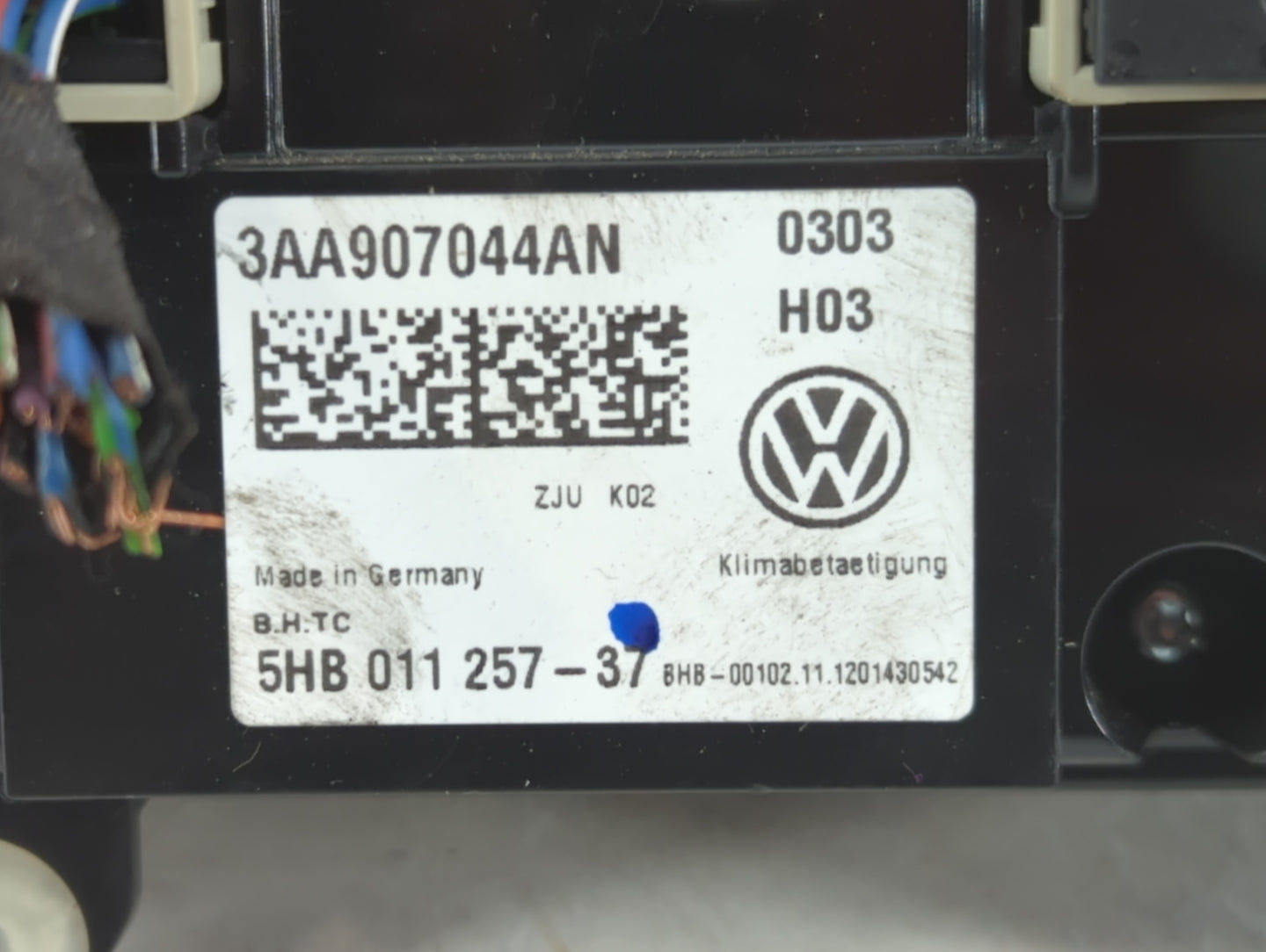 2013-2014 Volkswagen Cc Climate Control Module Temperature AC/Heater Replacement P/N:5HB 011 257-37 3AA907044AN Fits OEM Use