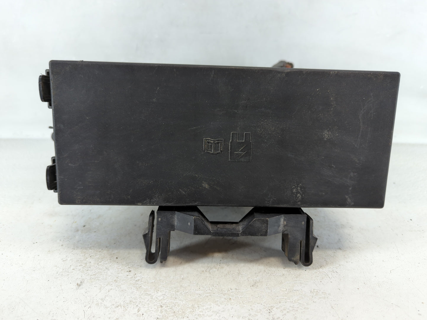 2013-2017 Volkswagen Cc Fusebox Fuse Box Panel Relay Module P/N:CT4T-14290-LF Fits OEM Used Auto Parts - Oemusedautoparts1.c