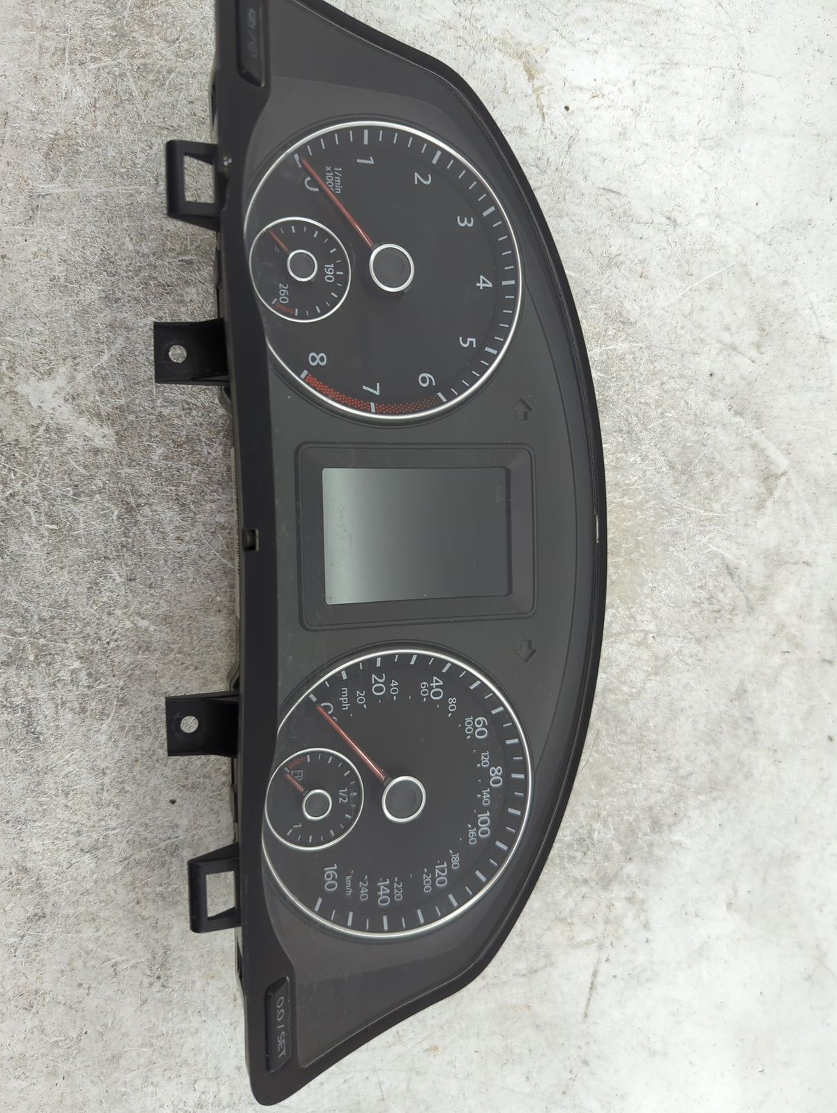 2013-2016 Volkswagen Eos Instrument Cluster Speedometer Gauges P/N:1Q0920976B VD1-04814.06.1273922236 Miles: Fits OEM Used A