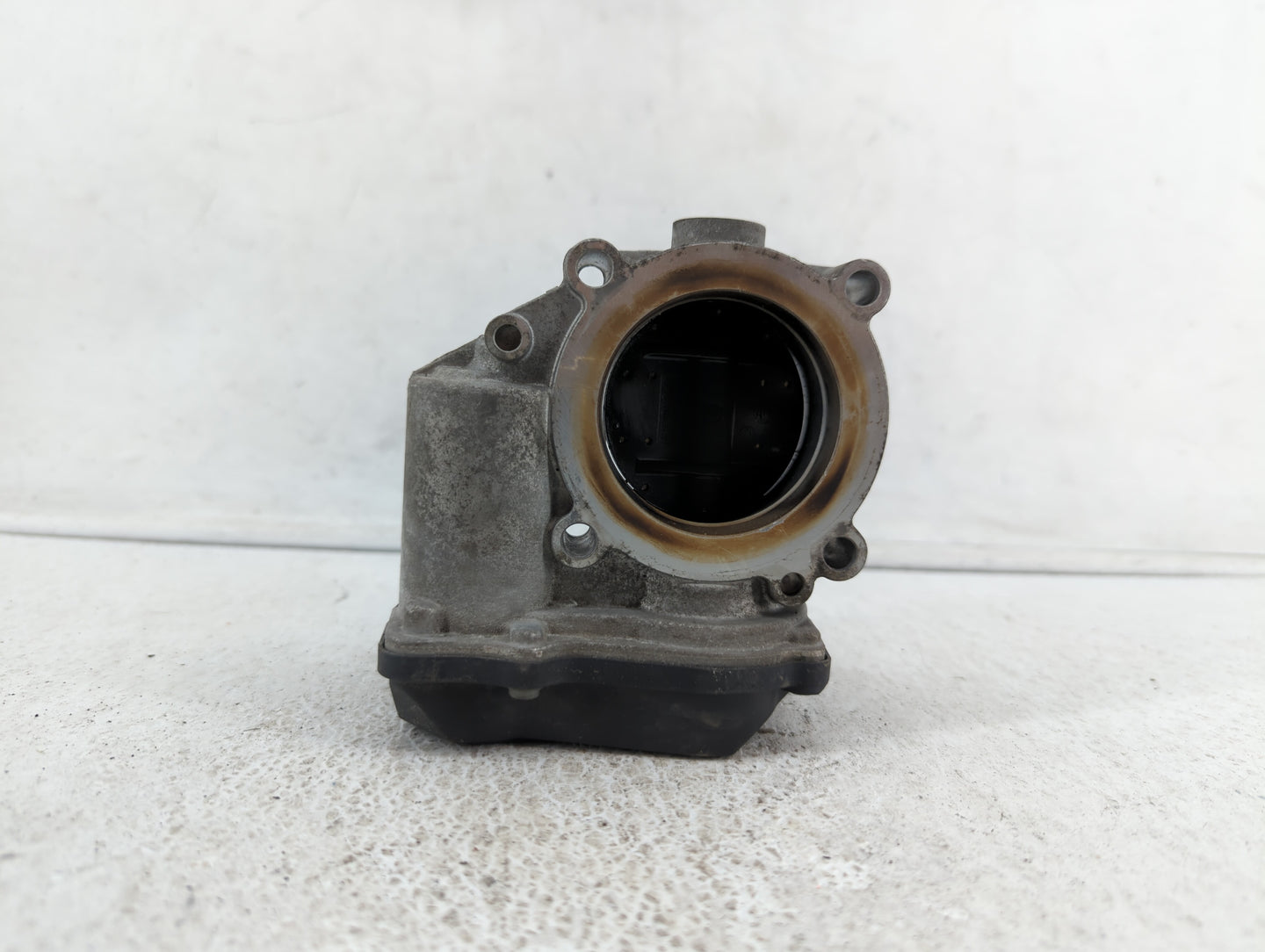2007-2016 Volkswagen Eos Throttle Body P/N:06F 133 062 G 06F 133 062 Q Fits OEM Used Auto Parts - Oemusedautoparts1.com