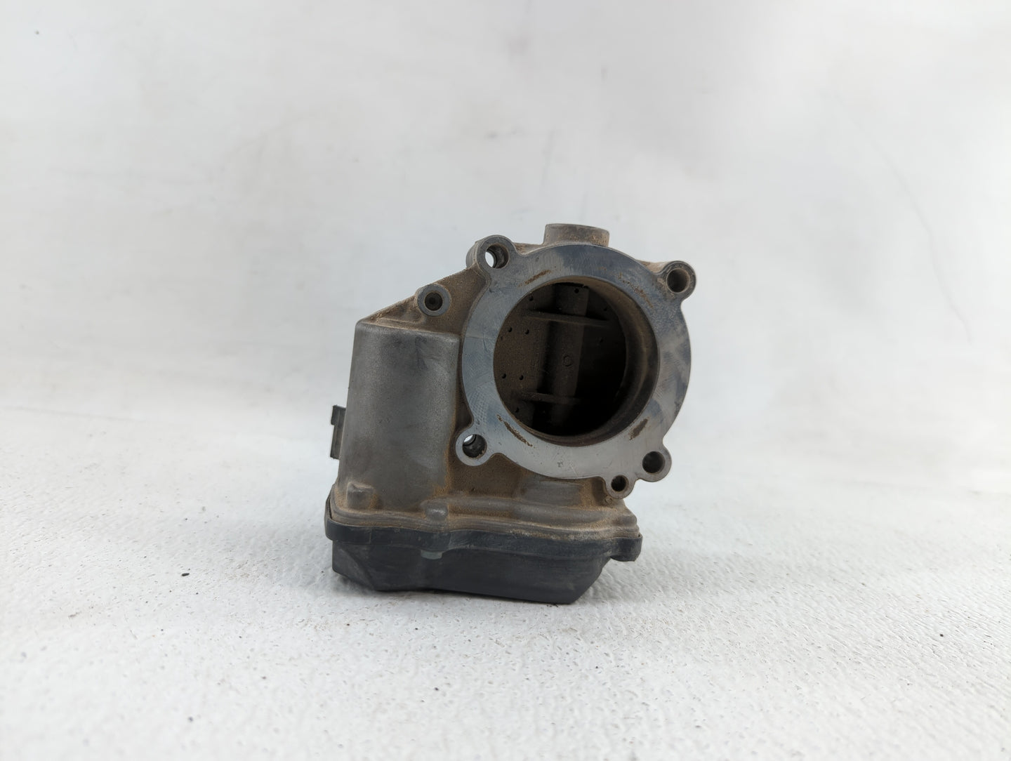 2013 Volkswagen Gli Throttle Body P/N:06F 133 062 G 06F 133 062 Q Fits OEM Used Auto Parts - Oemusedautoparts1.com