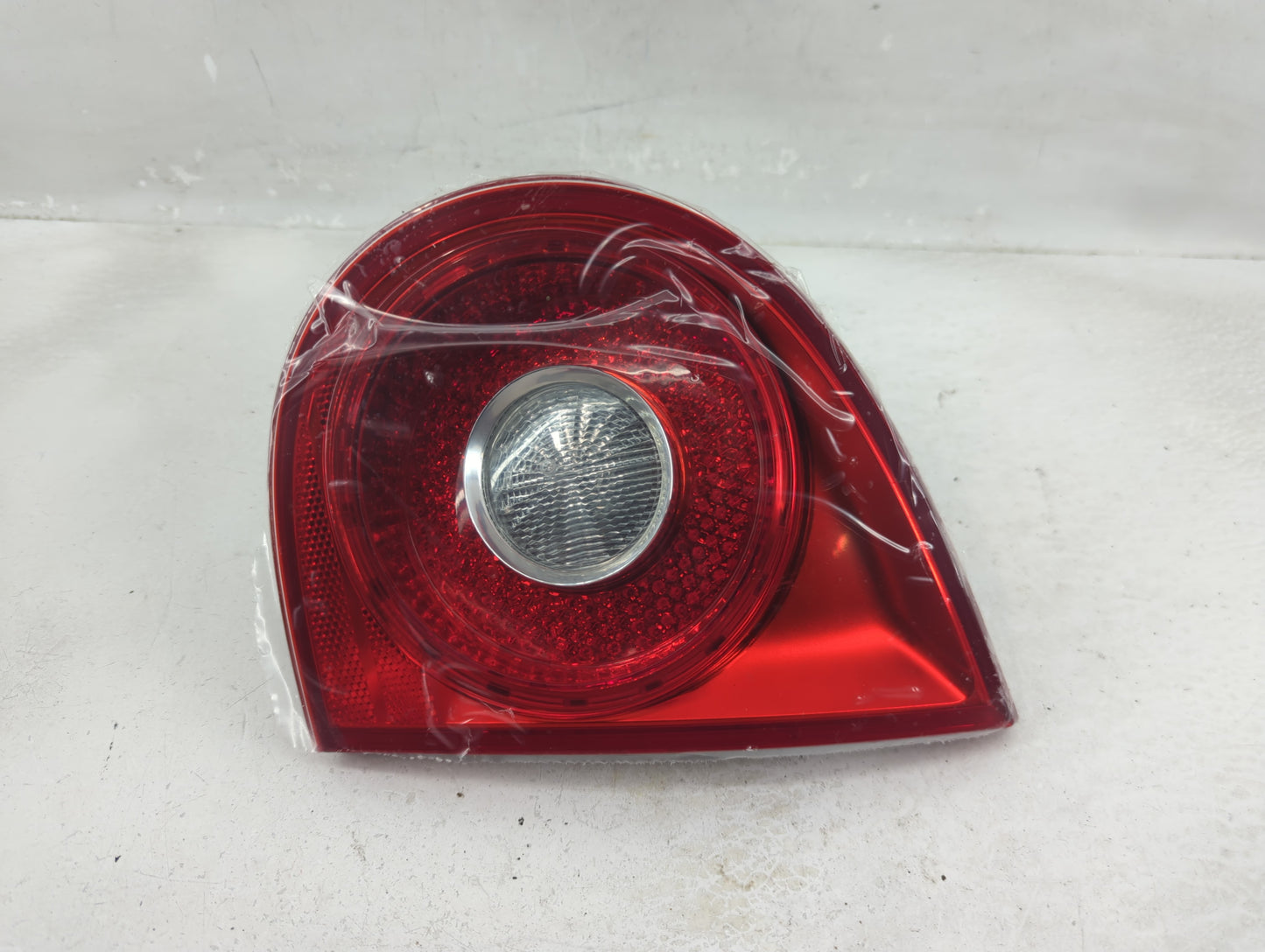 2010-2014 Volkswagen Golf Tail Light Assembly Driver Left OEM P/N:1K6945094G Fits Fits 2010 2011 2012 2013 2014 OEM Used Aut
