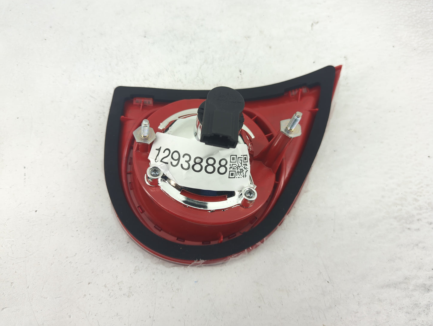 2010-2014 Volkswagen Golf Tail Light Assembly Driver Left OEM P/N:1K6945094G Fits Fits 2010 2011 2012 2013 2014 OEM Used Aut