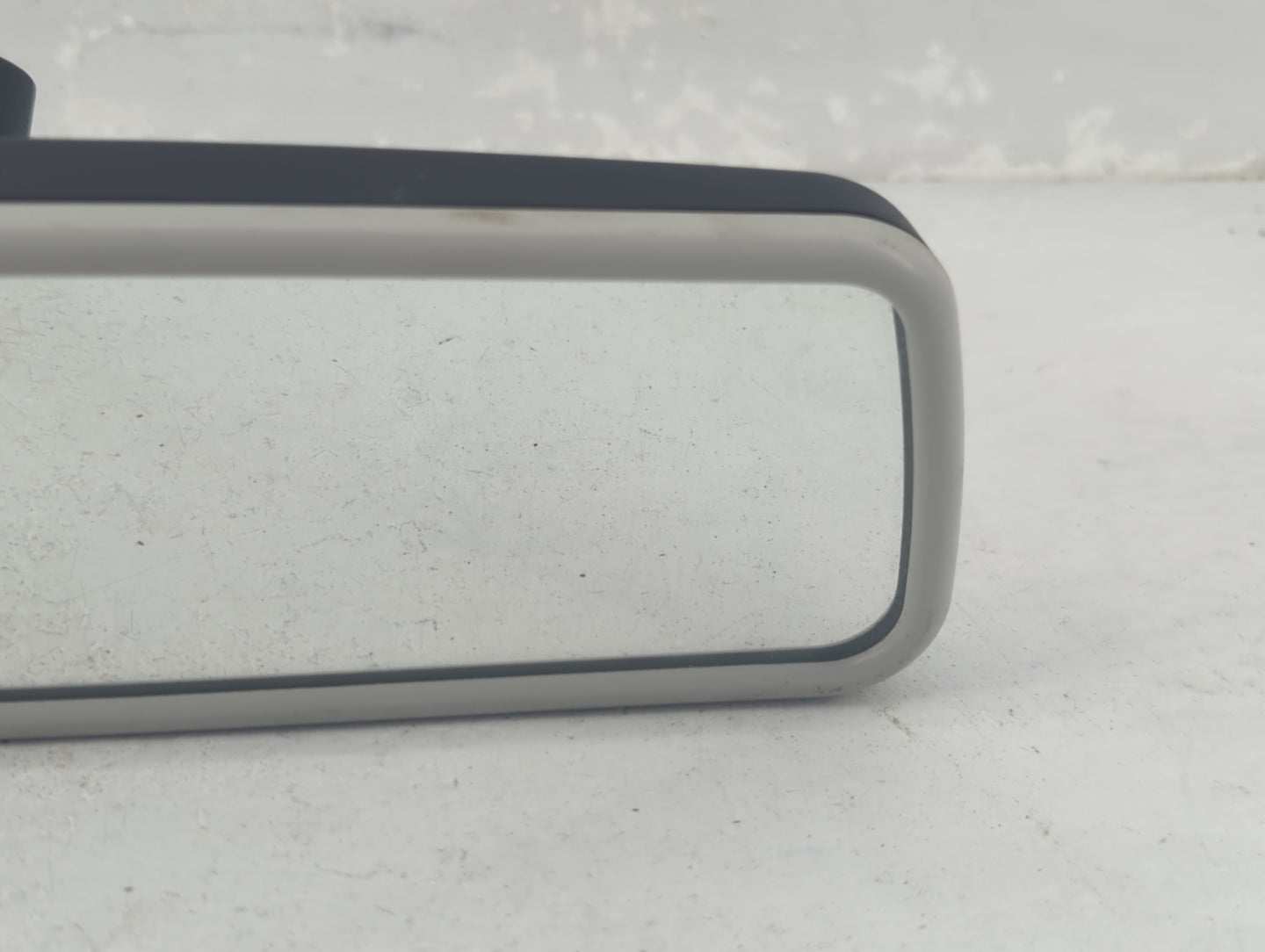 2010-2014 Volkswagen Golf Interior Rear View Mirror Replacement OEM P/N:E9014022 Fits OEM Used Auto Parts - Oemusedautoparts