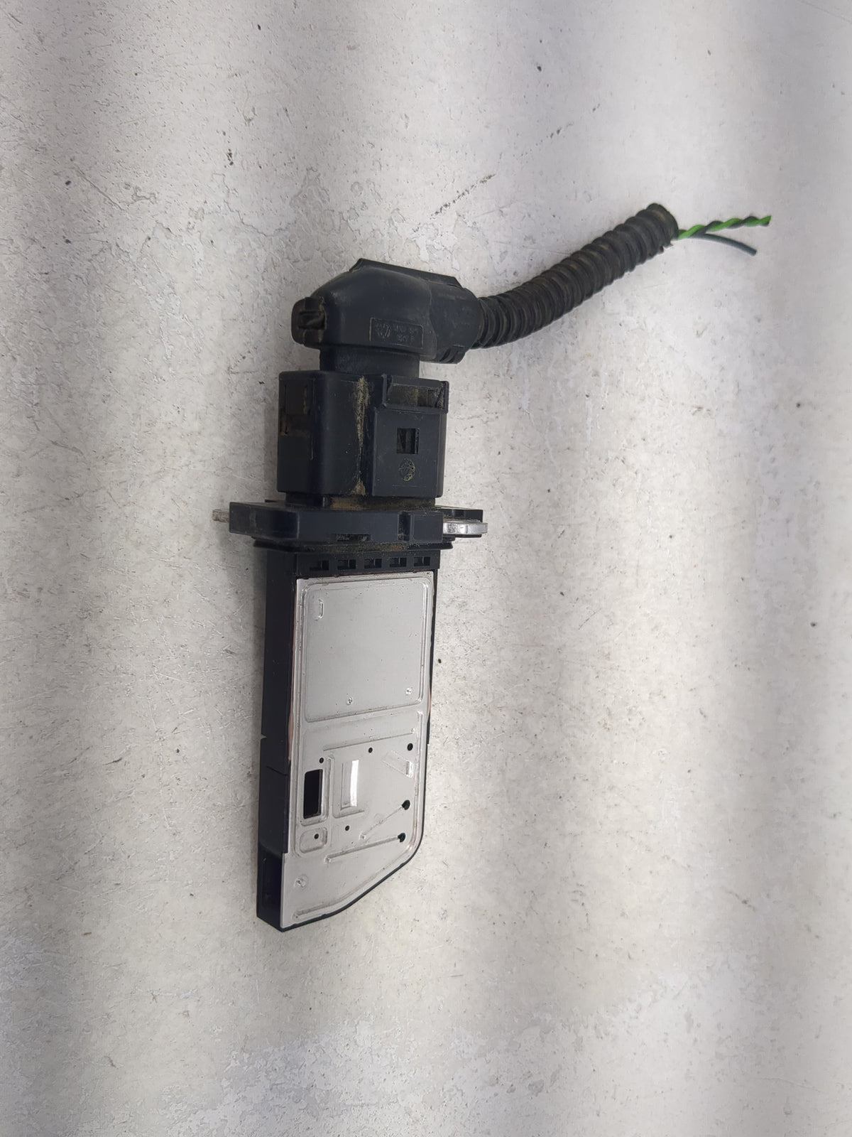 Volkswagen Golf Gti Mass Air Flow Meter Maf Sensor 1488664 - Oemusedautoparts1.com