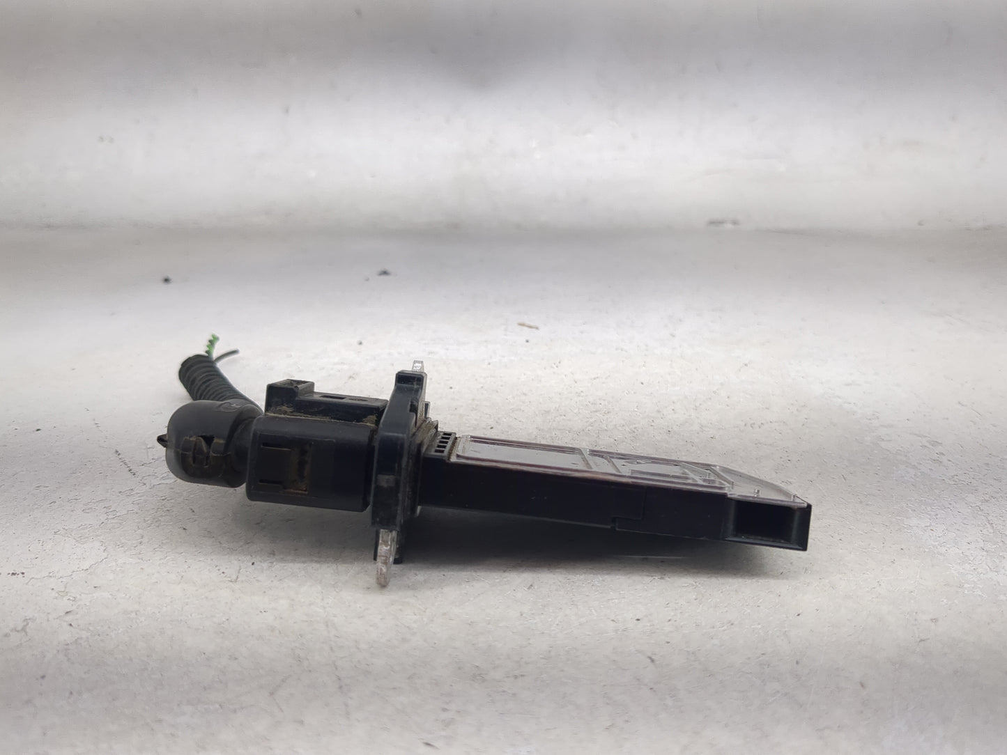 Volkswagen Golf Gti Mass Air Flow Meter Maf 1488664 - Oemusedautoparts1.com
