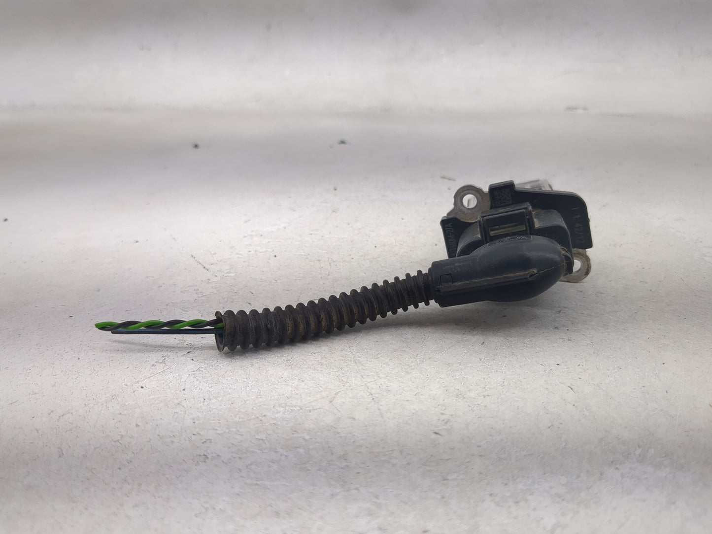 Volkswagen Golf Gti Mass Air Flow Meter Maf 1488664 - Oemusedautoparts1.com