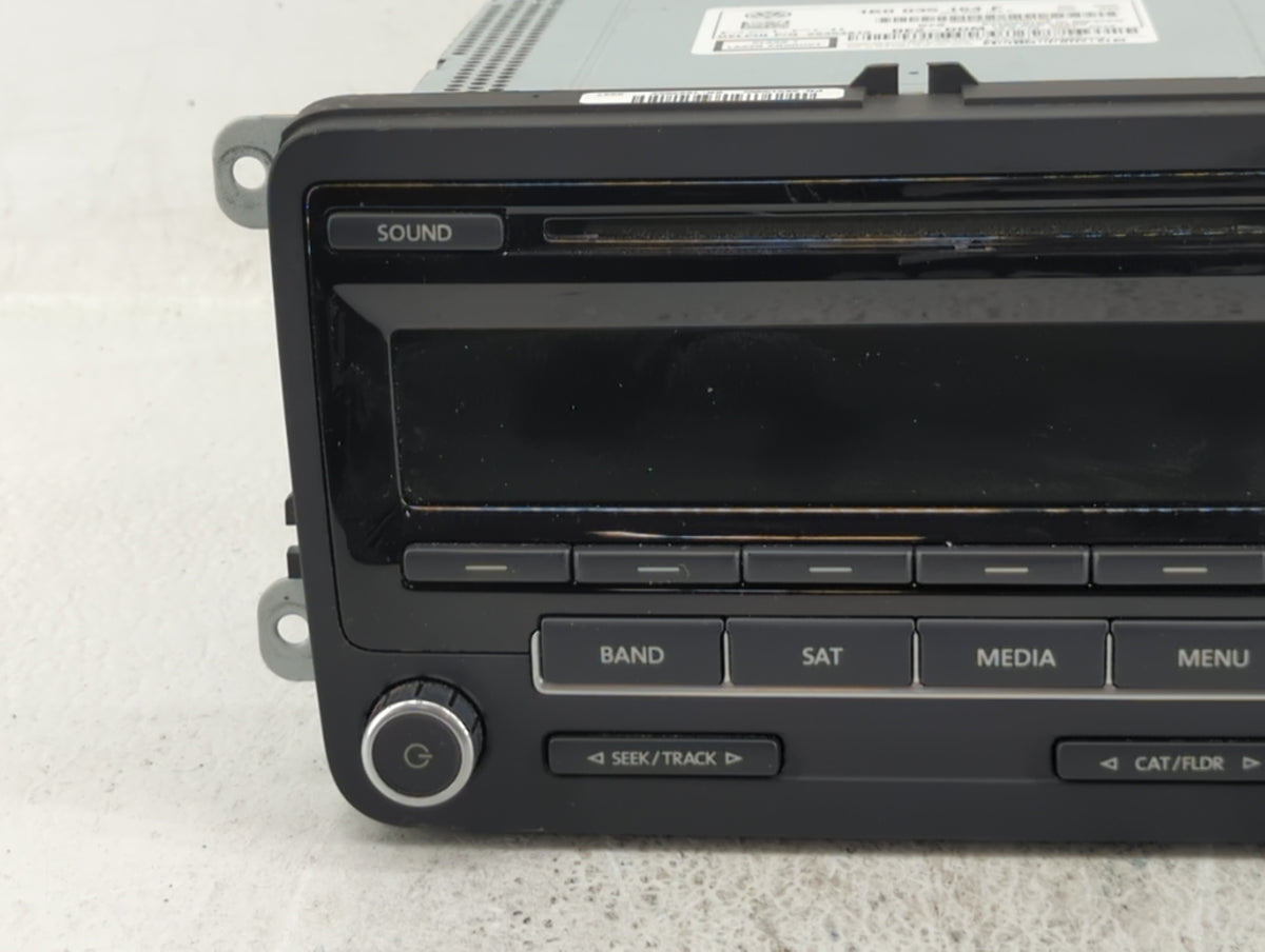 2012-2014 Volkswagen Gti Am Fm Cd Player Radio Receiver 458894 - Oemusedautoparts1.com