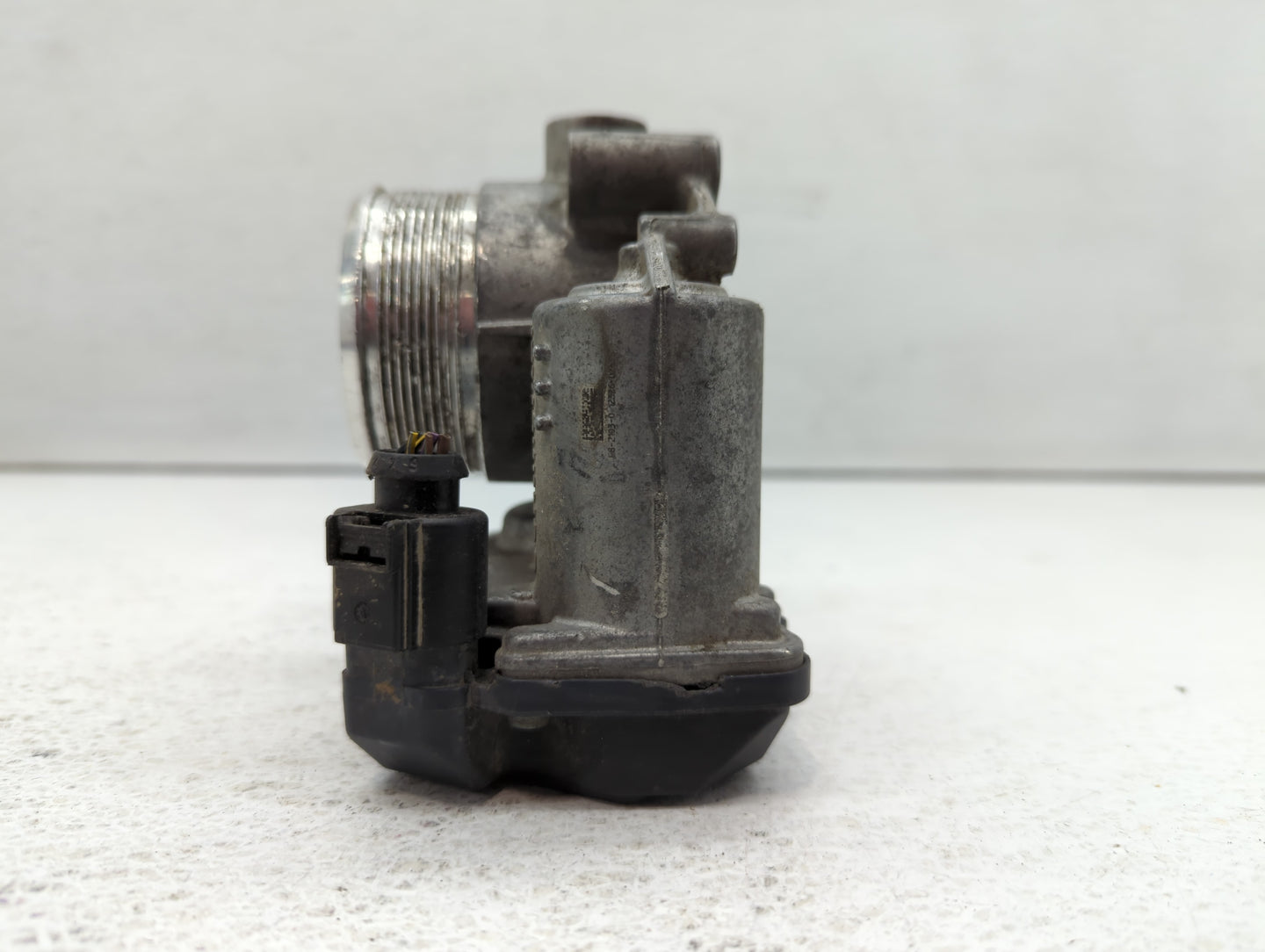 2006-2019 Volkswagen Gti Throttle Body P/N:06F 133 062 Q Fits OEM Used Auto Parts - Oemusedautoparts1.com