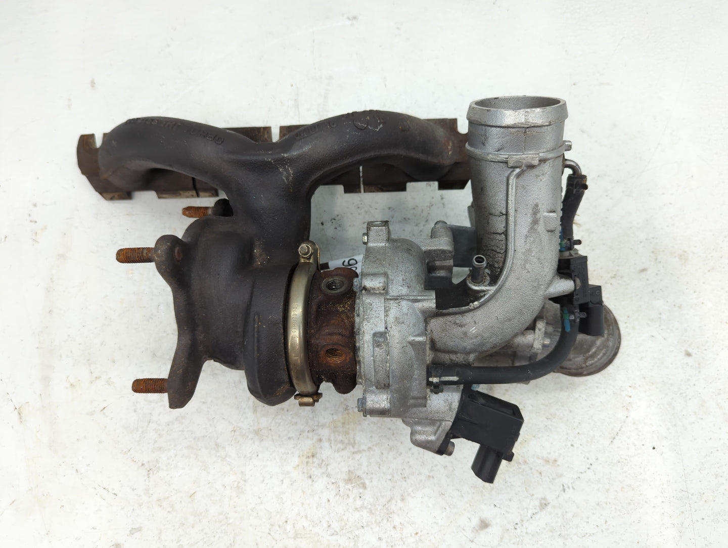2008-2014 Volkswagen Gti Air Intake Manifold P/N:86J 145 313 K JH5 IT 000 Fits OEM Used Auto Parts - Oemusedautoparts1.com