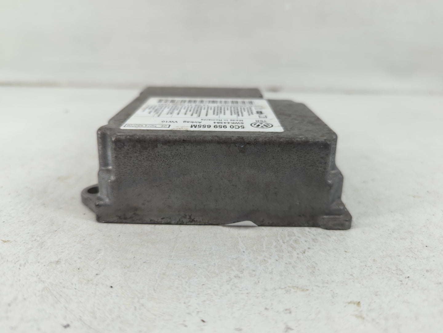 2010-2014 Volkswagen Jetta Chassis Control Module Ccm Bcm Body Control - Oemusedautoparts1.com