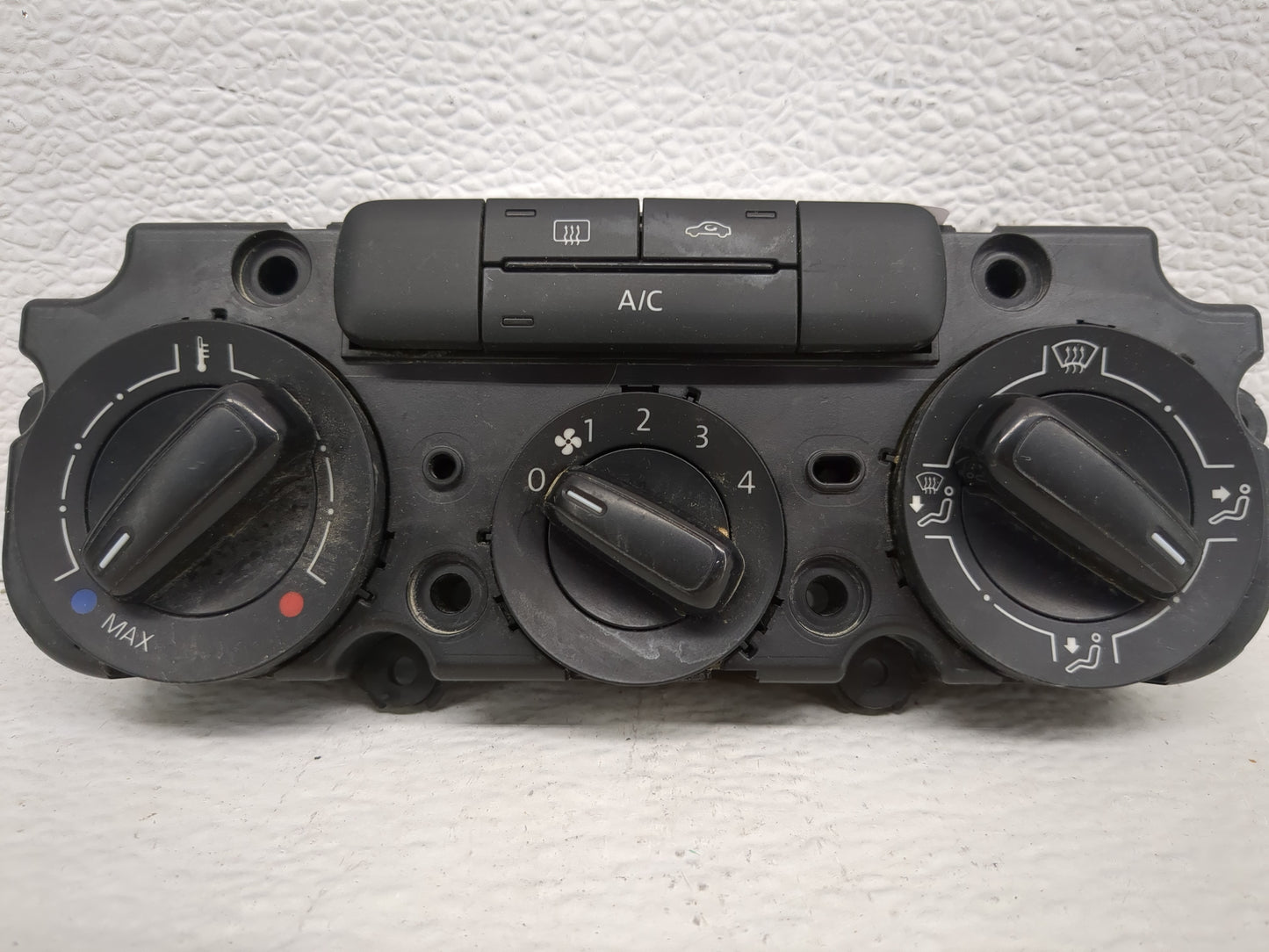 2012-2014 Volkswagen Jetta Climate Control Module Temperature AC/Heater Replacement Fits Fits 2012 2013 2014 OEM Used Auto P