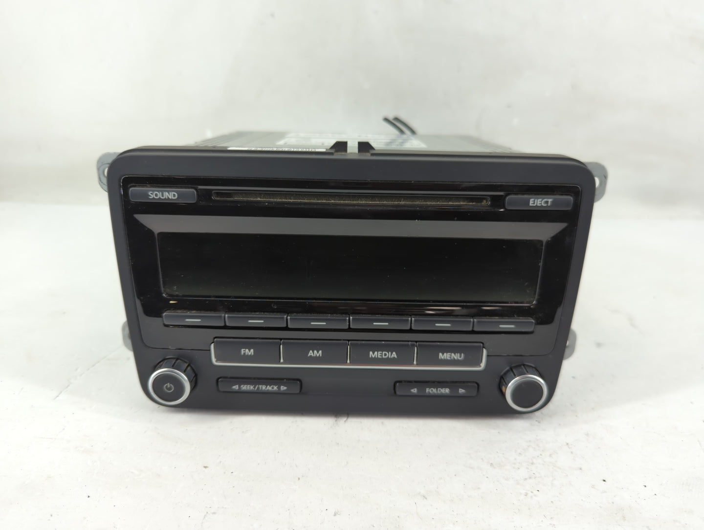 2013 Volkswagen Jetta Radio AM FM Cd Player Receiver Replacement P/N:28352655 1K0 035 164 D Fits OEM Used Auto Parts - Oemus