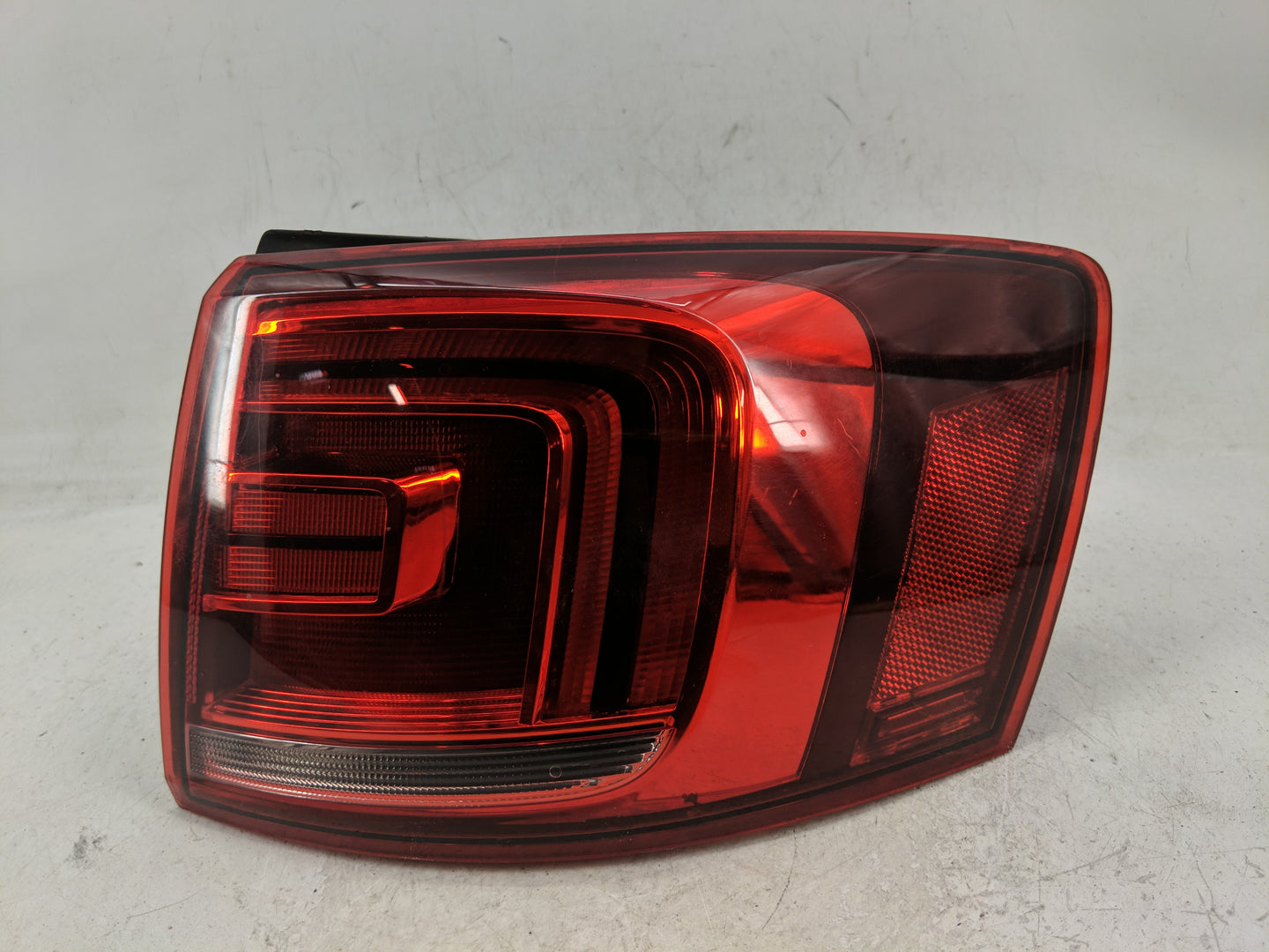 2012-2016 Volkswagen Jetta Tail Light Assembly Passenger Right OEM Fits Fits 2012 2013 2014 2016 OEM Used Auto Parts - Oemus