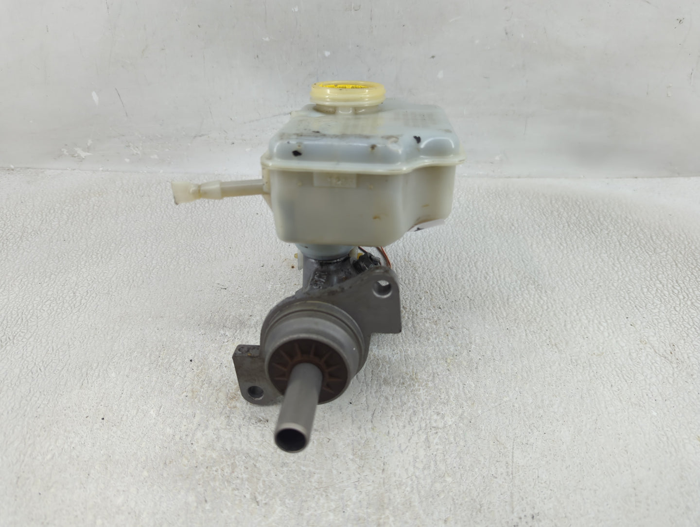 2009-2018 Volkswagen Jetta Brake Master Cylinder - Oemusedautoparts1.com