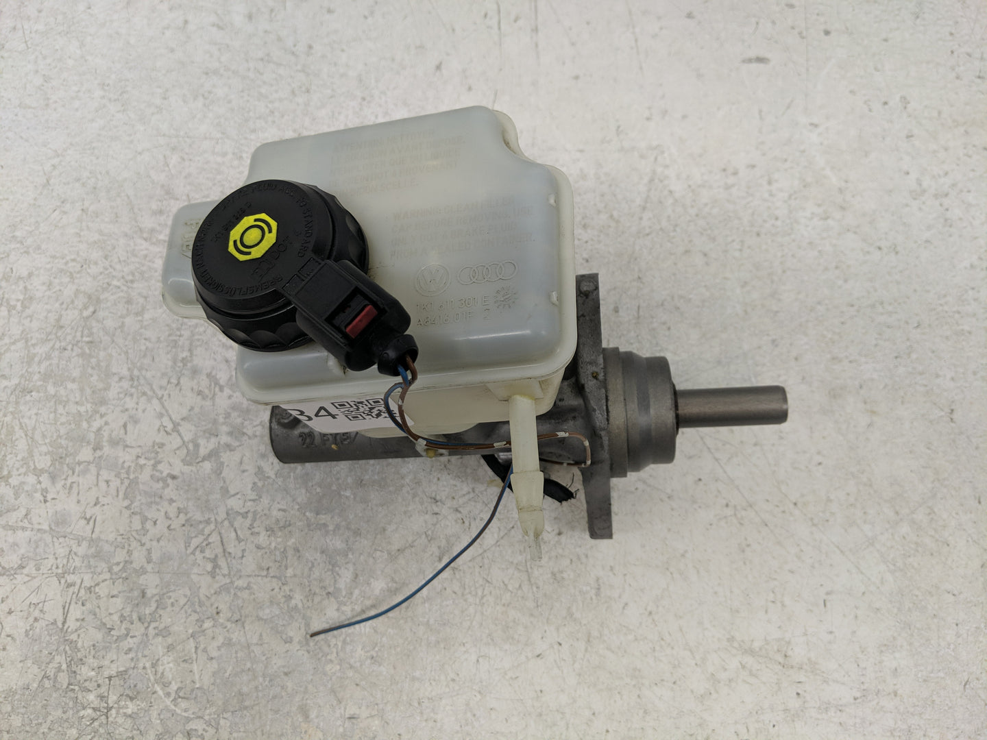 2009-2018 Volkswagen Jetta Brake Master Cylinder - Oemusedautoparts1.com