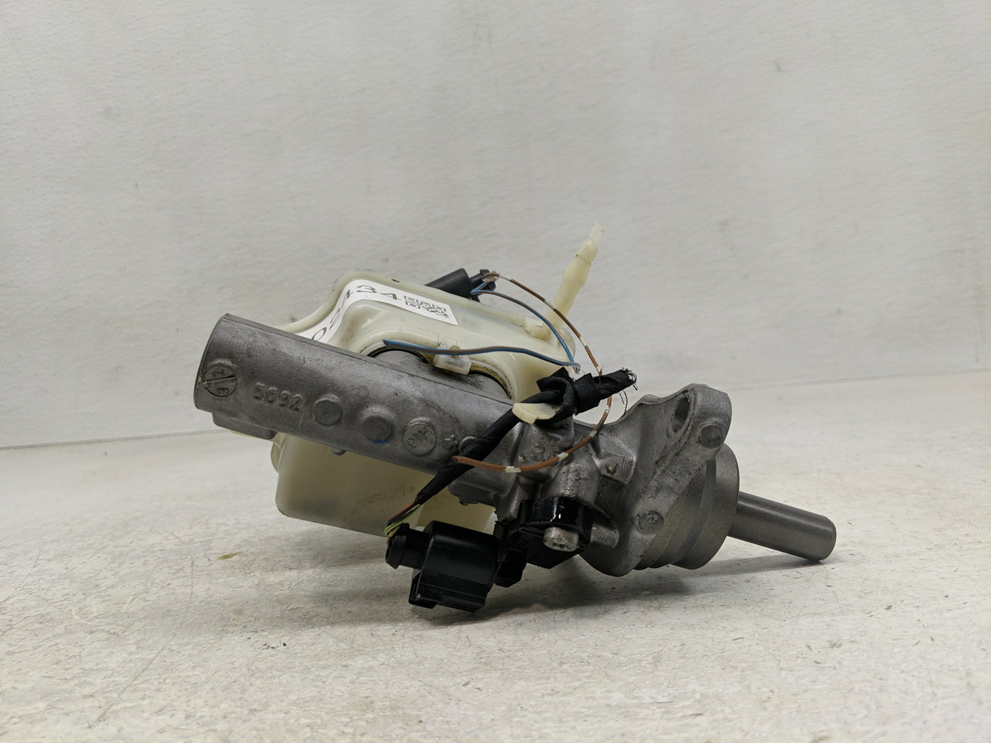 2009-2018 Volkswagen Jetta Brake Master Cylinder - Oemusedautoparts1.com