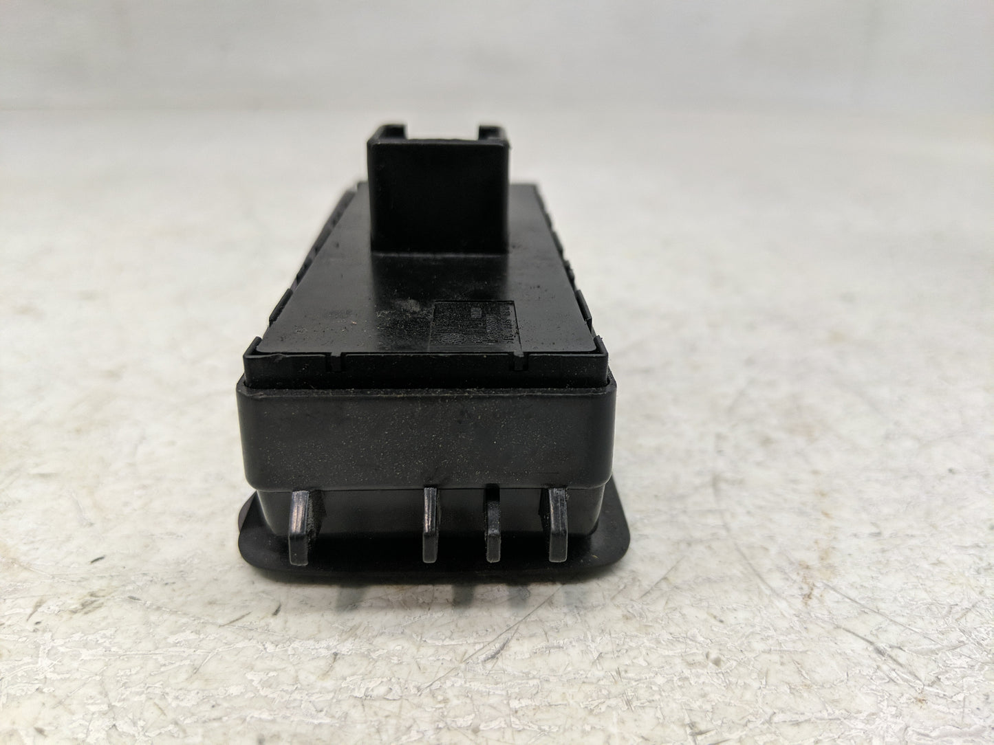 2011-2018 Volkswagen Jetta Master Power Window Switch Replacement Driver Side Left Fits OEM Used Auto Parts - Oemusedautopar