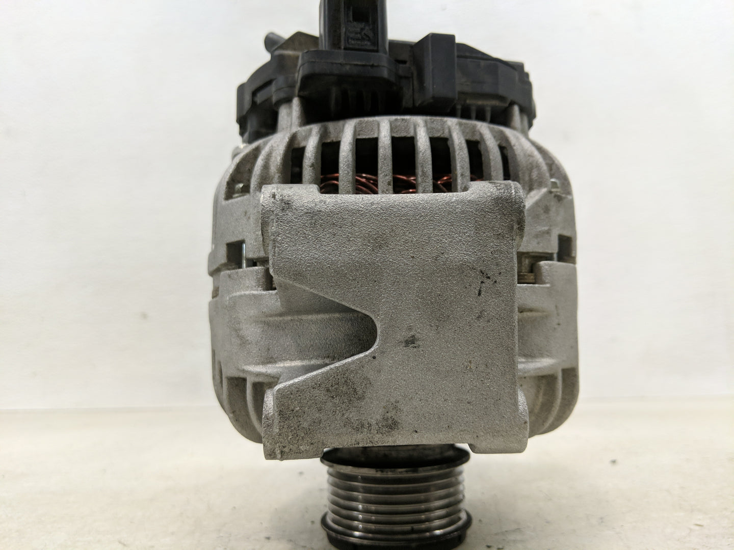2005-2016 Volkswagen Jetta Alternator Replacement Generator Charging Assembly Engine OEM Fits OEM Used Auto Parts - Oemuseda