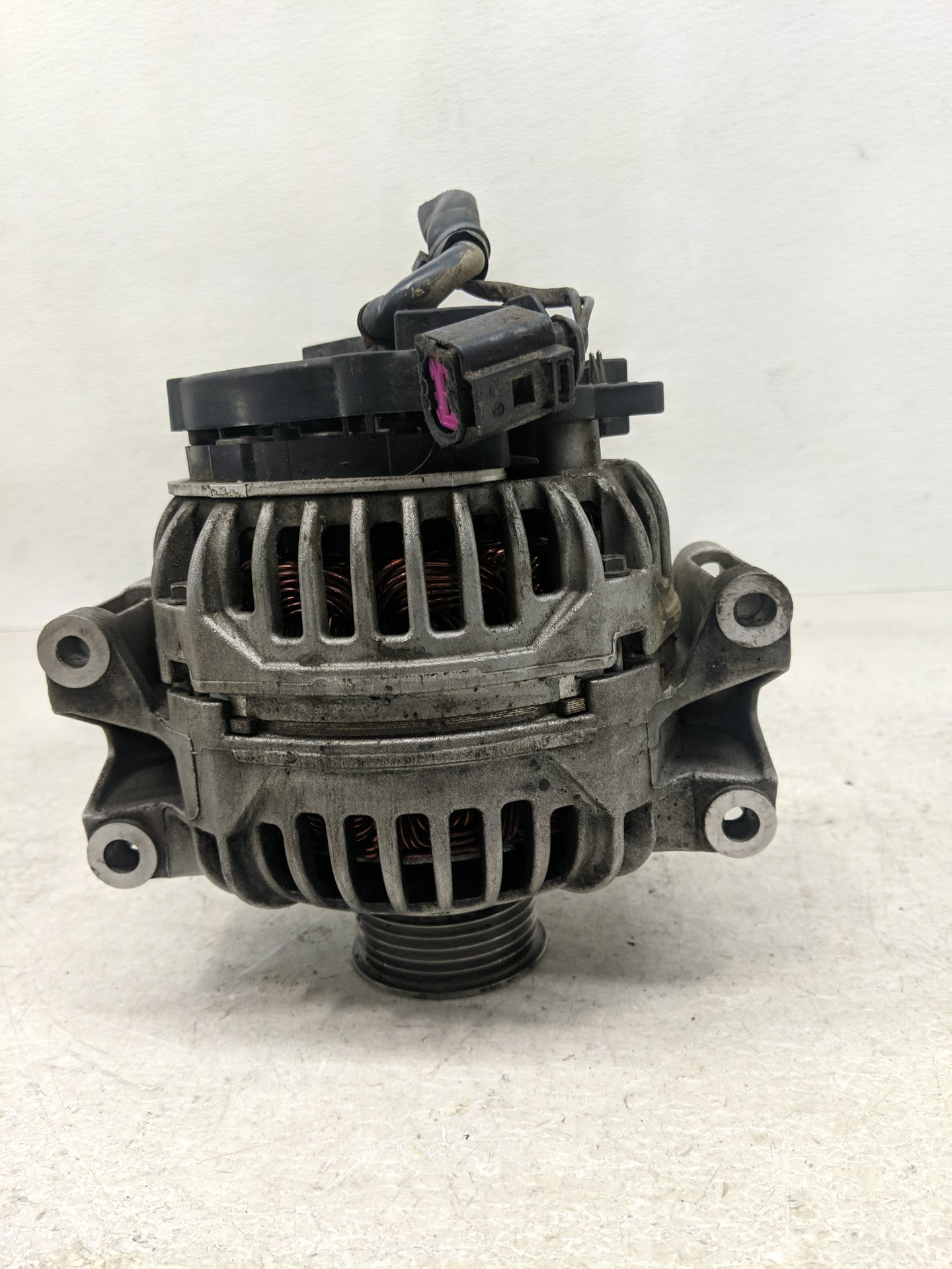 2005-2016 Volkswagen Jetta Alternator Replacement Generator Charging Assembly Engine OEM Fits OEM Used Auto Parts - Oemuseda