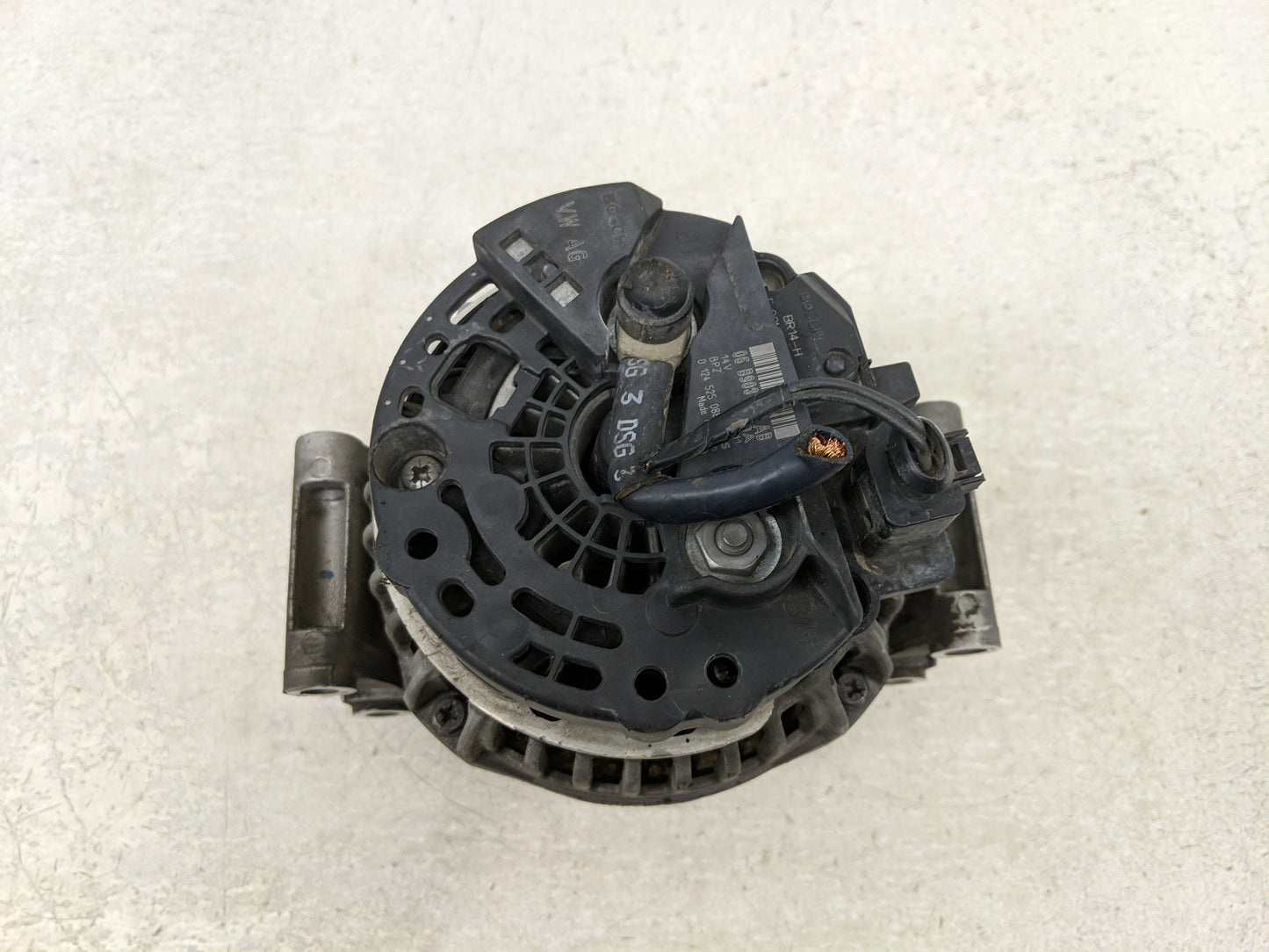 2005-2016 Volkswagen Jetta Alternator Replacement Generator Charging Assembly Engine OEM P/N:06 B903 016 AB Fits OEM Used Au