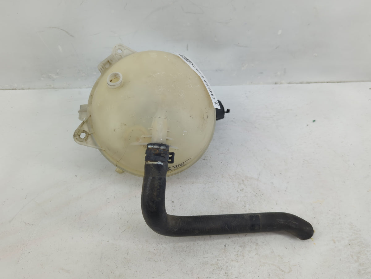 2005 Volkswagen Jetta Radiator Coolant Overflow Expansion Tank Bottle 1369145 - Oemusedautoparts1.com
