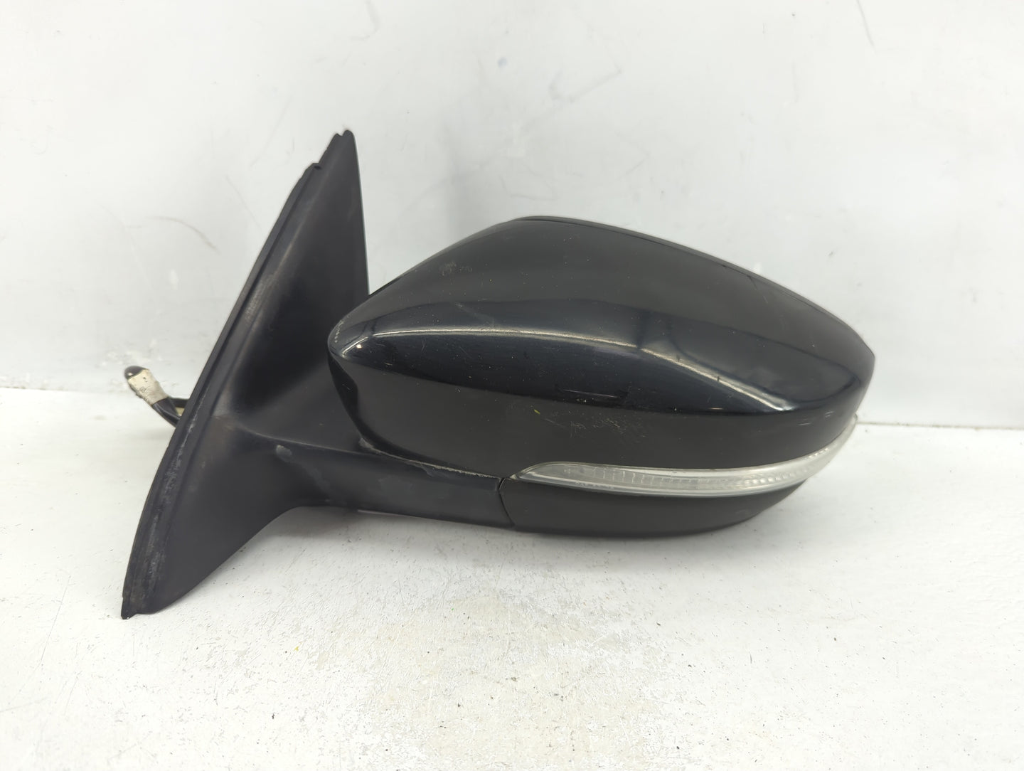 2011-2016 Volkswagen Jetta Passenger Side View Mirror - Right Door Mirror OEM Used - Oemusedautoparts1.com