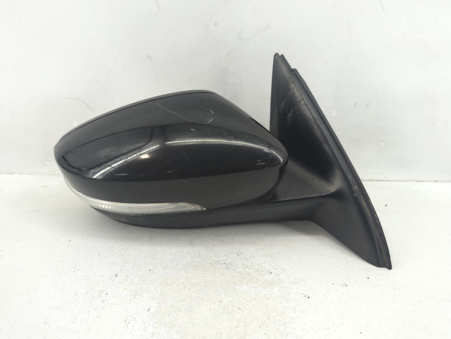 2011-2016 Volkswagen Jetta Passenger Side View Mirror - Right Door Mirror OEM Used - Oemusedautoparts1.com