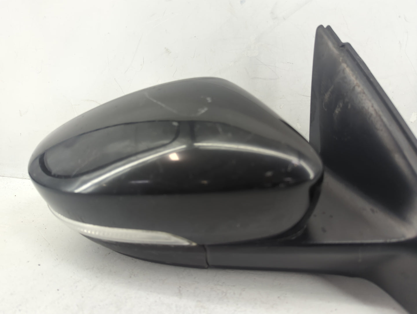 2011-2016 Volkswagen Jetta Passenger Side View Mirror - Right Door Mirror OEM Used - Oemusedautoparts1.com