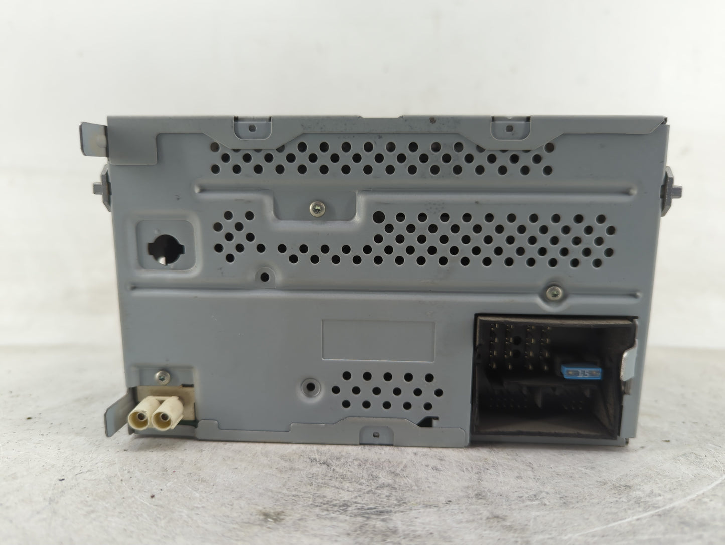 2011-2014 Volkswagen Jetta Radio AM FM Cd Player Receiver Replacement P/N:28352655 1K0 035 164 D Fits OEM Used Auto Parts - 