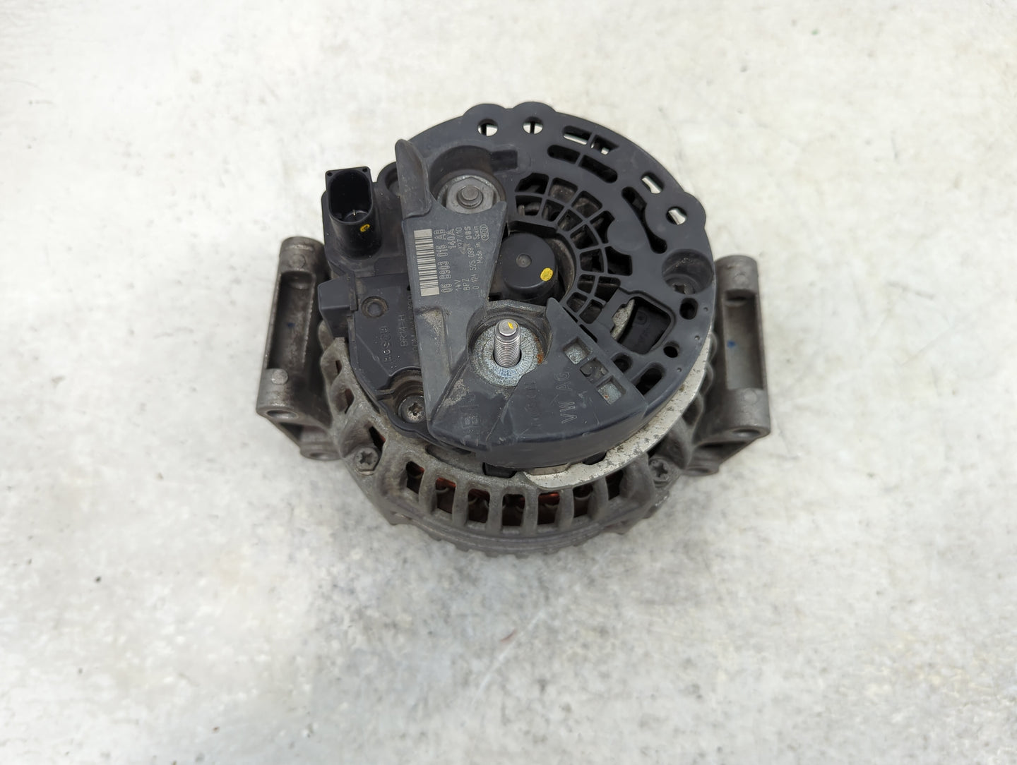 2005-2016 Volkswagen Jetta Alternator Replacement Generator Charging Assembly Engine OEM P/N:06 B903 016 AB Fits OEM Used Au