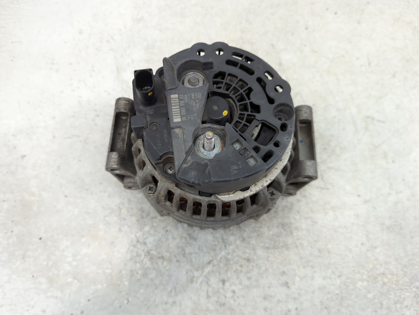 2005-2016 Volkswagen Jetta Alternator Replacement Generator Charging Assembly Engine OEM P/N:06 B903 016 AB Fits OEM Used Au