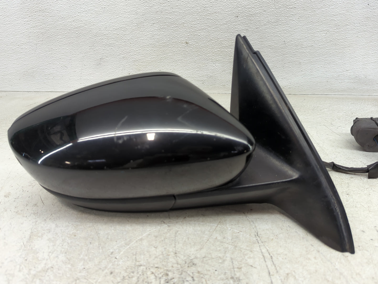 2011-2016 Volkswagen Jetta Passenger Side View Mirror - Right Door Mirror OEM Used - Oemusedautoparts1.com