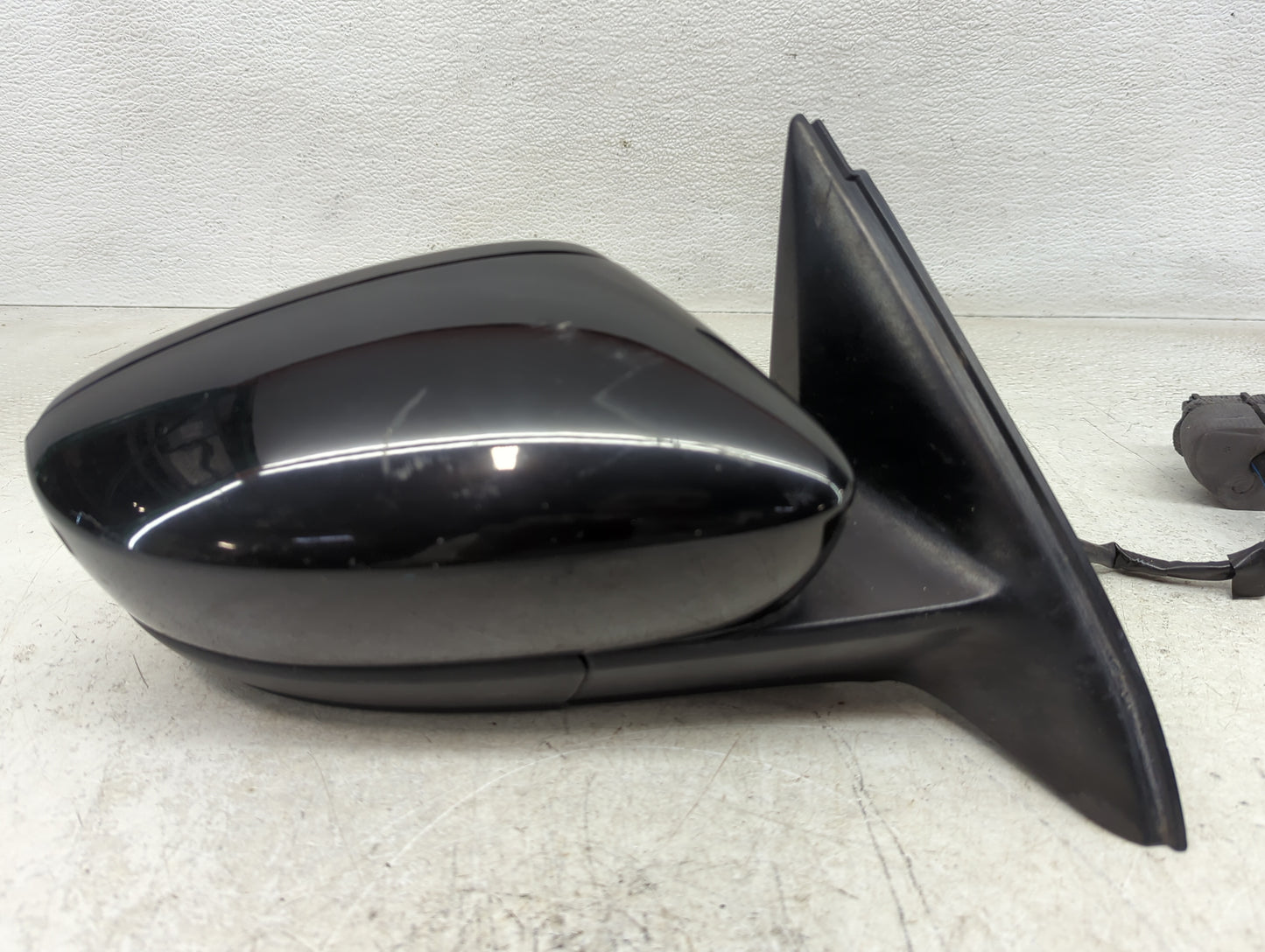 2011-2016 Volkswagen Jetta Passenger Side View Mirror - Right Door Mirror OEM Used - Oemusedautoparts1.com