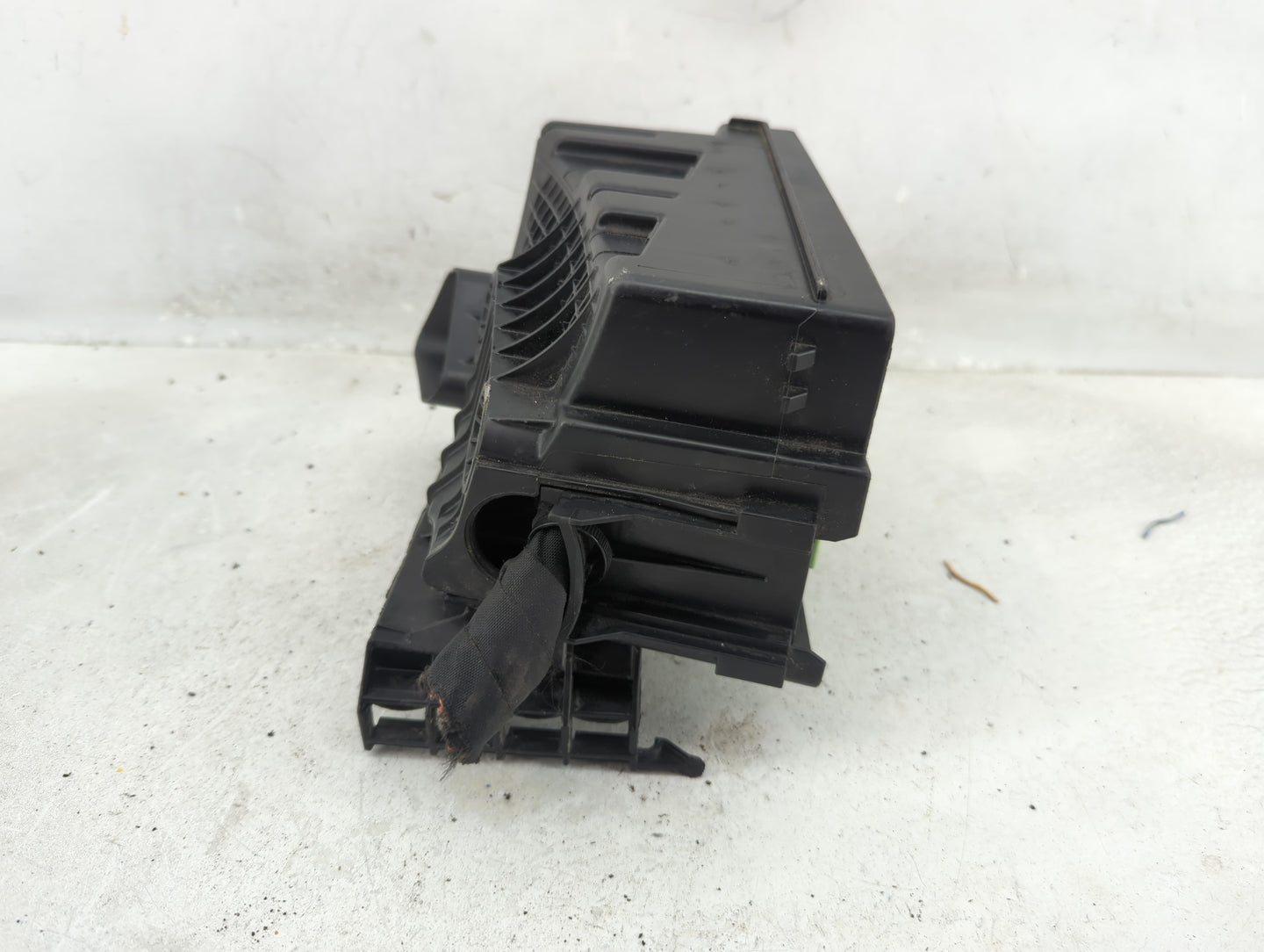 2010-2014 Volkswagen Jetta Fusebox Fuse Box Panel Relay Module Fits Fits 2010 2011 2012 2013 2014 2015 2016 2017 2018 2019 2