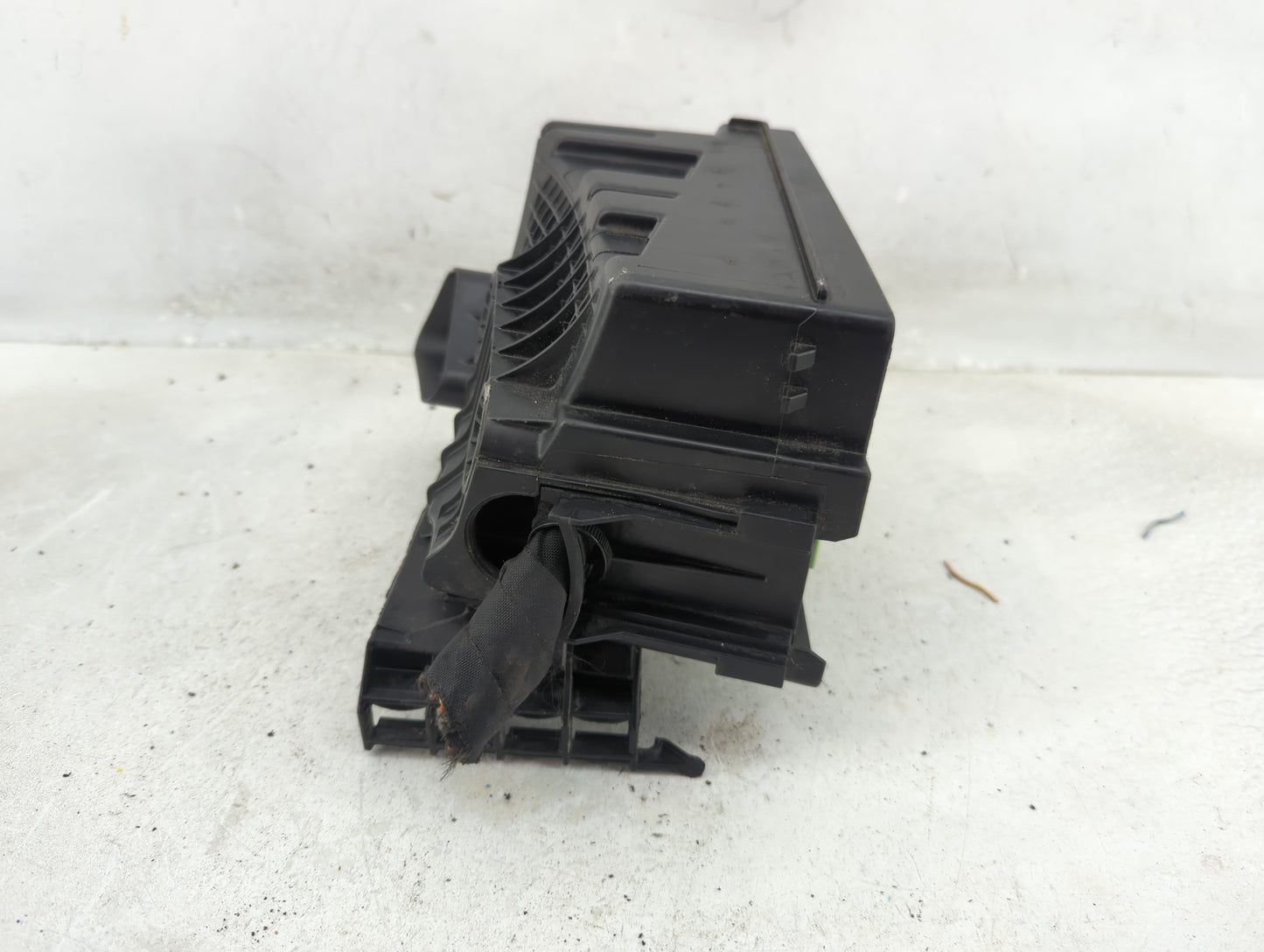 2010-2014 Volkswagen Jetta Fusebox Fuse Box Panel Relay Module Fits Fits 2010 2011 2012 2013 2014 2015 2016 2017 2018 2019 2
