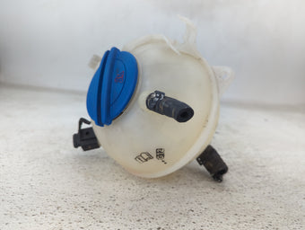 compare product 2005 Volkswagen Jetta Radiator Coolant Overflow Expansion Tank Bottle 1431959