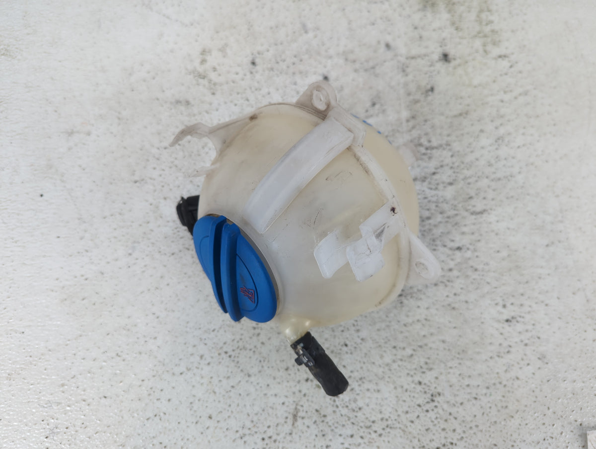 2005 Volkswagen Jetta Radiator Coolant Overflow Expansion Tank Bottle 1431959 - Oemusedautoparts1.com