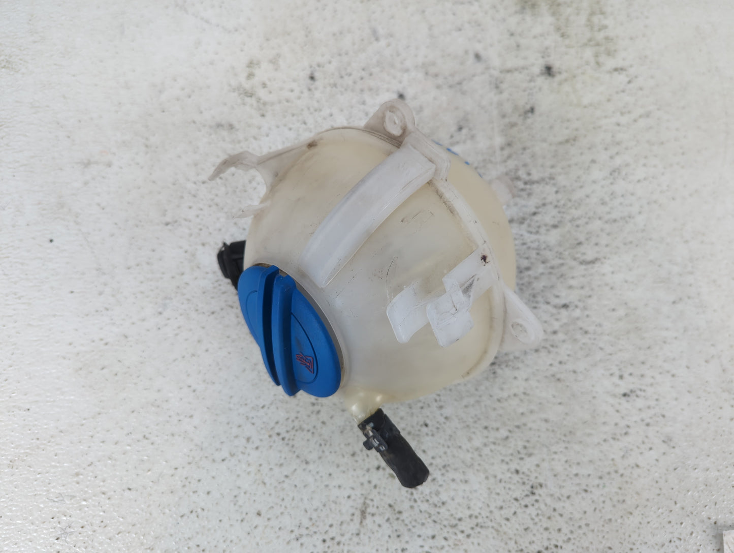 2005 Volkswagen Jetta Radiator Coolant Overflow Expansion Tank Bottle 1431959 - Oemusedautoparts1.com
