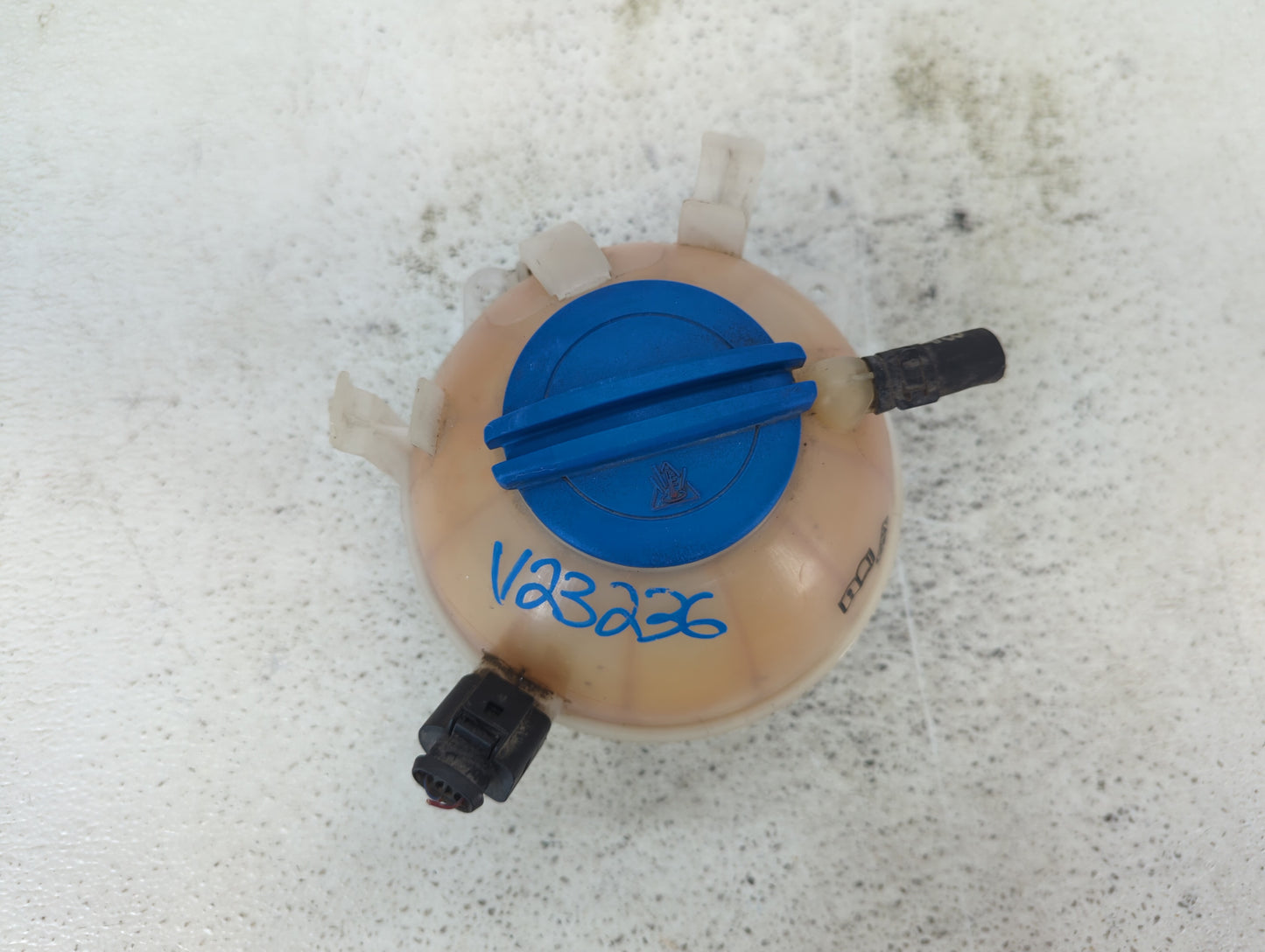 2005 Volkswagen Jetta Radiator Coolant Overflow Expansion Tank Bottle 1432399 - Oemusedautoparts1.com