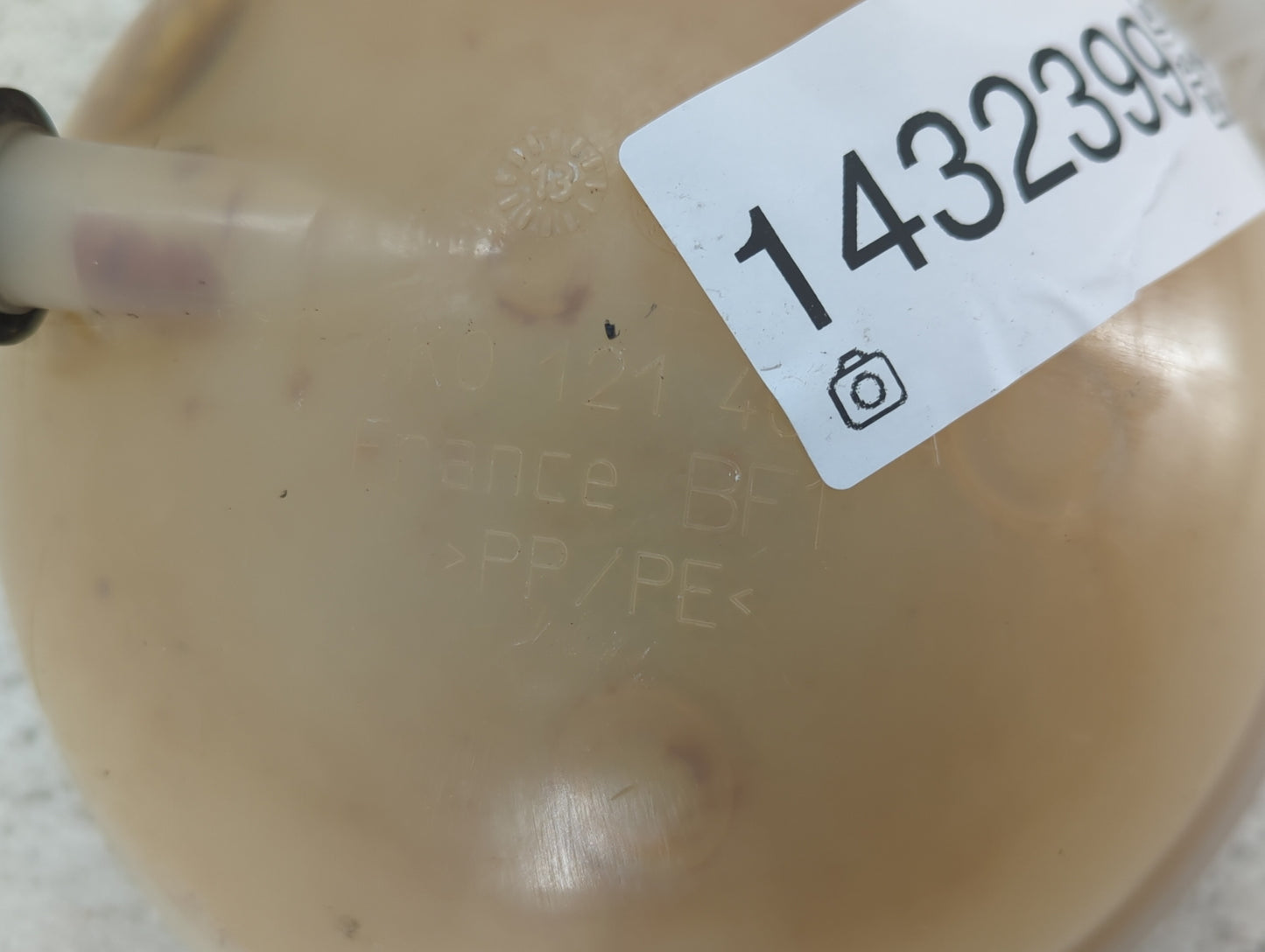 2005 Volkswagen Jetta Radiator Coolant Overflow Expansion Tank Bottle 1432399 - Oemusedautoparts1.com