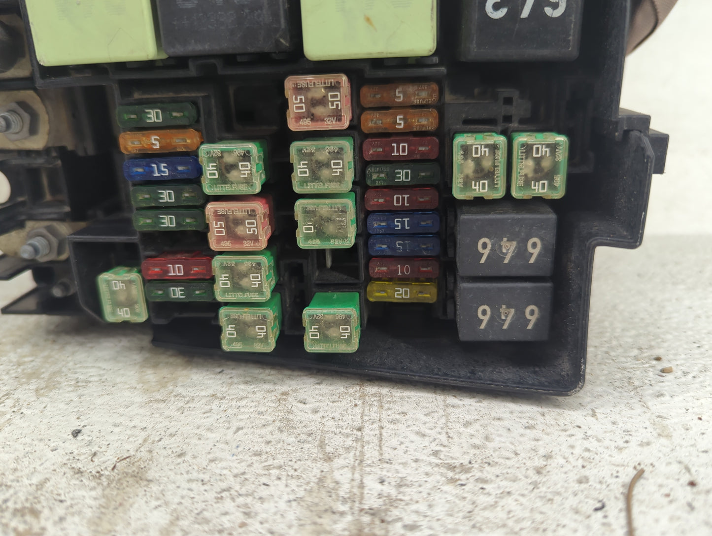 2010-2014 Volkswagen Jetta Fusebox Fuse Box Panel Relay Module P/N:4H0951253 1K0937125D Fits OEM Used Auto Parts - Oemusedau