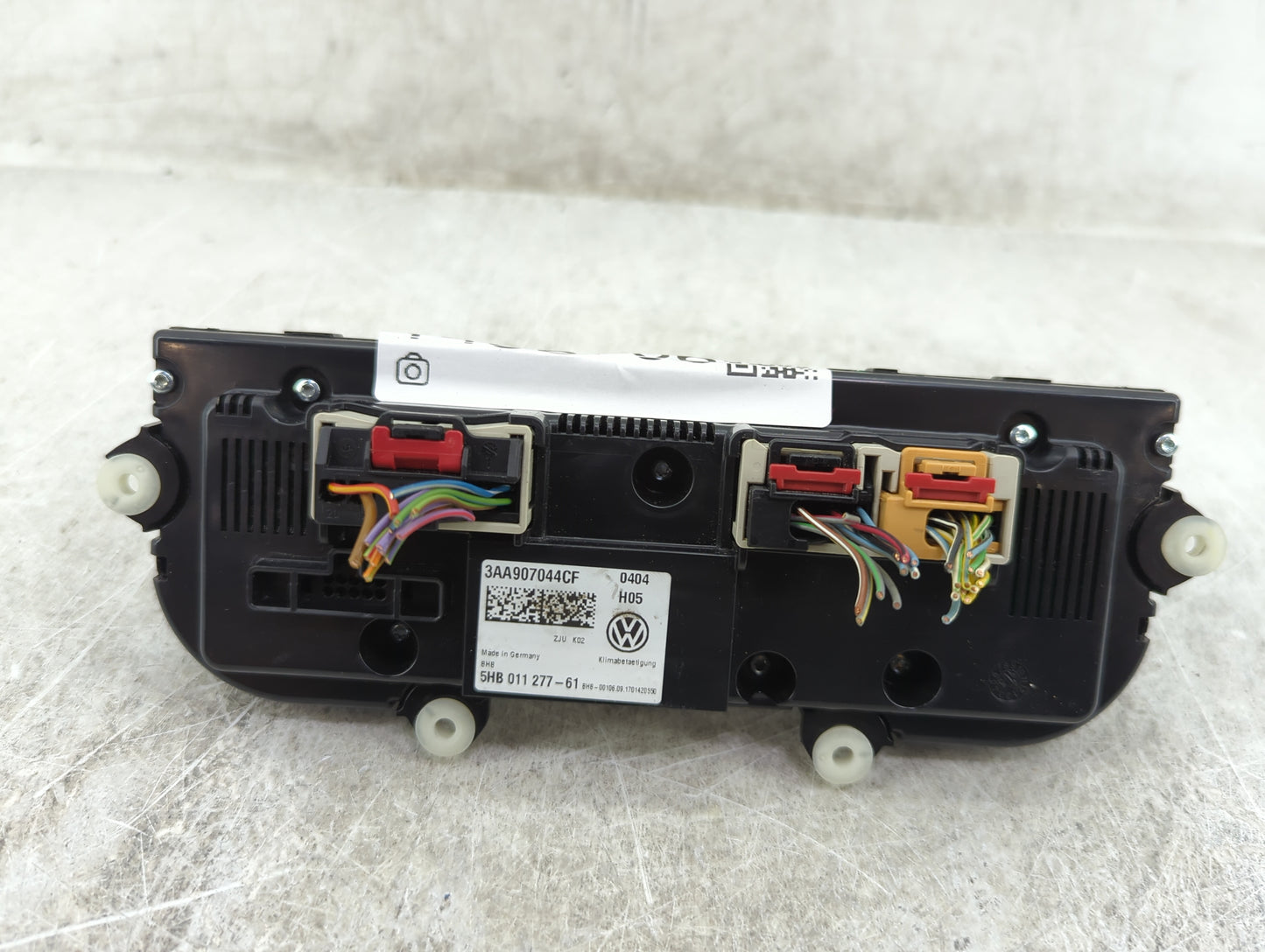 2013 Volkswagen Jetta Climate Control Module Temperature AC/Heater Replacement P/N:3AA907044CF 5HB011277-61 Fits OEM Used Au
