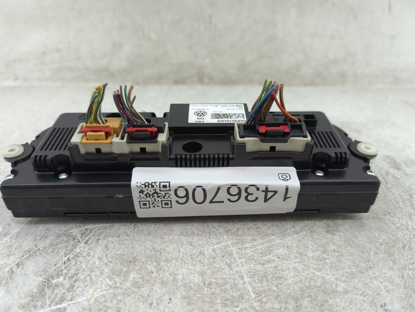 2013 Volkswagen Jetta Climate Control Module Temperature AC/Heater Replacement P/N:3AA907044CF 5HB011277-61 Fits OEM Used Au