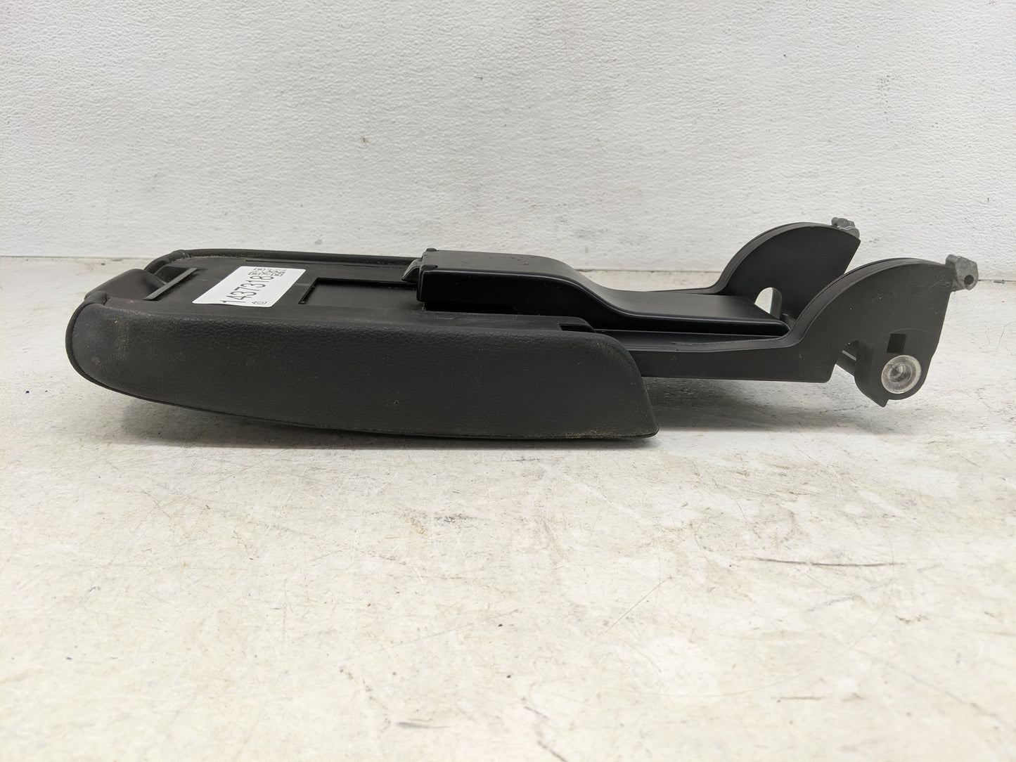 2013 Volkswagen Jetta Center Console Armrest Cover Lid Fits OEM Used Auto Parts - Oemusedautoparts1.com