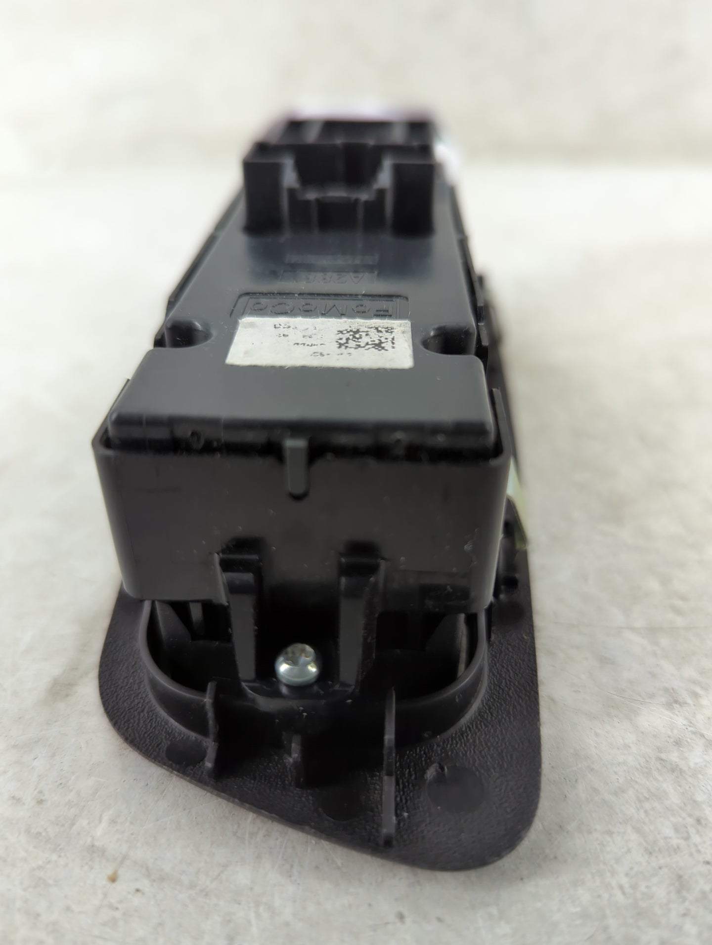 2005-2018 Volkswagen Jetta Master Power Window Switch Replacement Driver Side Left Fits OEM Used Auto Parts - Oemusedautopar