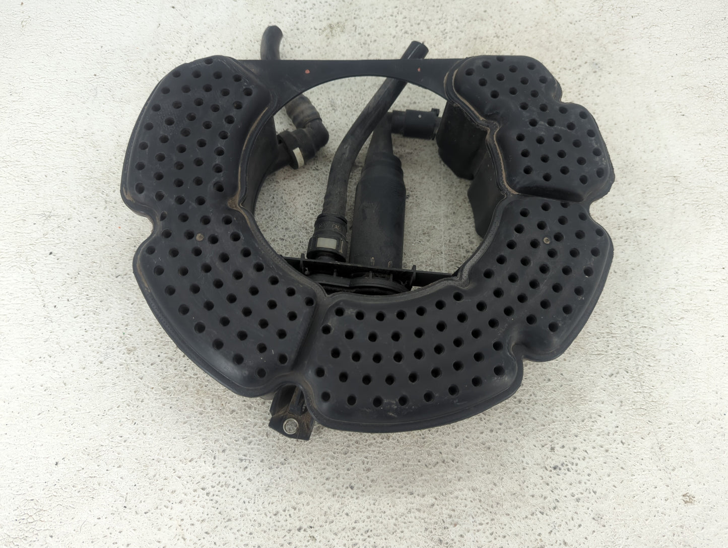 2013 Volkswagen Jetta Fuel Vapor Charcoal Canister - Oemusedautoparts1.com