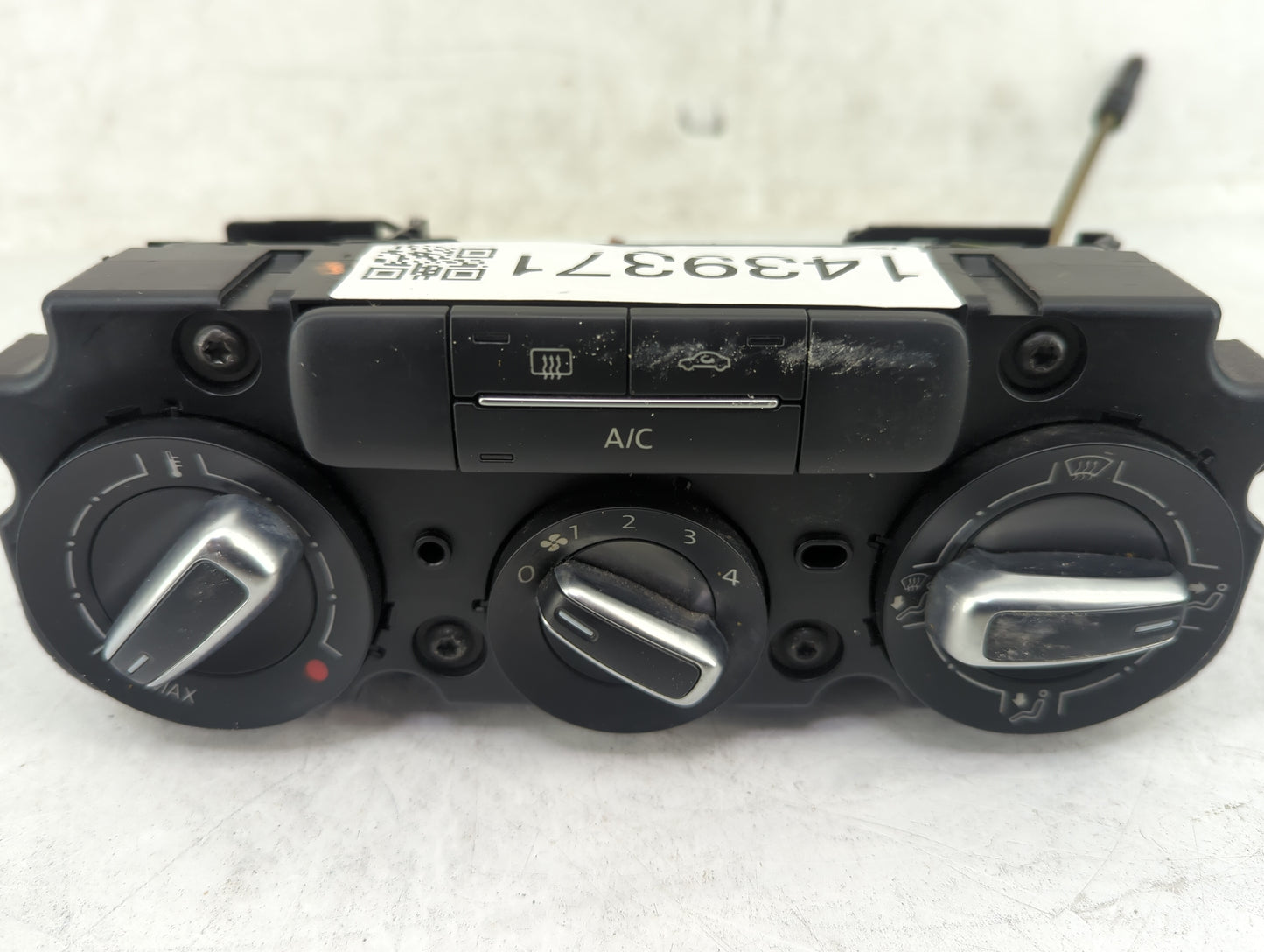 2011-2014 Volkswagen Jetta Climate Control Module Temperature AC/Heater Replacement Fits Fits 2011 2012 2013 2014 OEM Used A