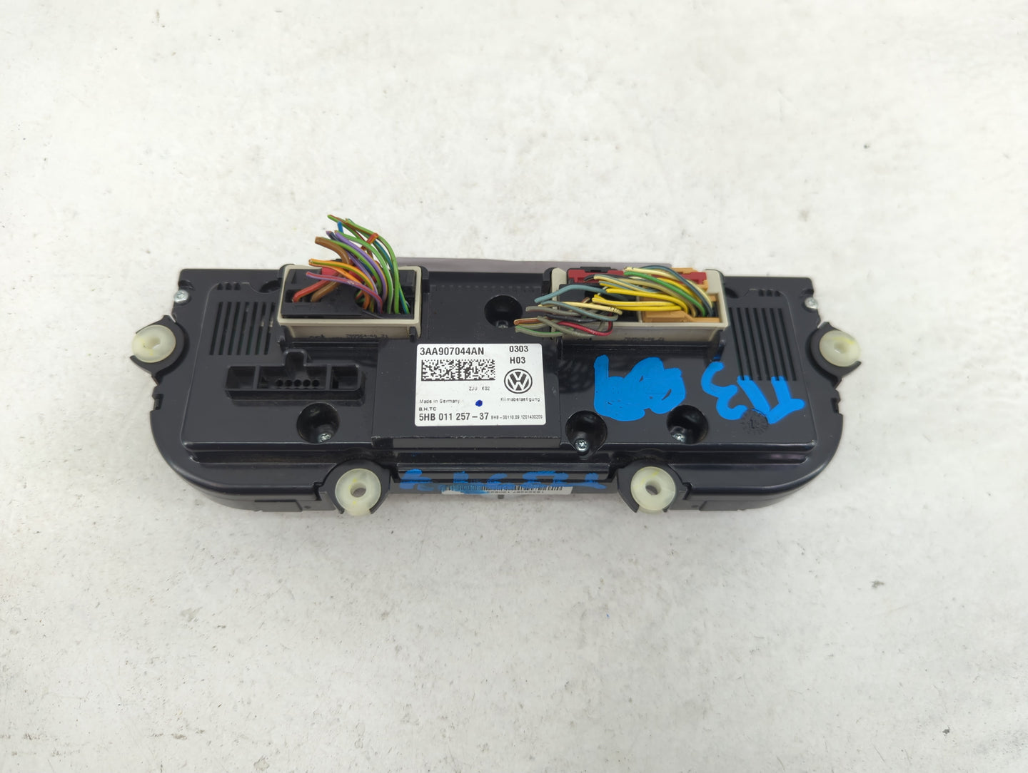 2012-2014 Volkswagen Jetta Climate Control Module Temperature AC/Heater Replacement P/N:3AA907044AN 5HB01125737 Fits OEM Use
